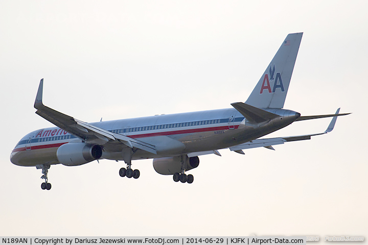 N189AN, 2001 Boeing 757-223 C/N 32383, Boeing 757-223 - American Airlines  C/N 32383, N189AN