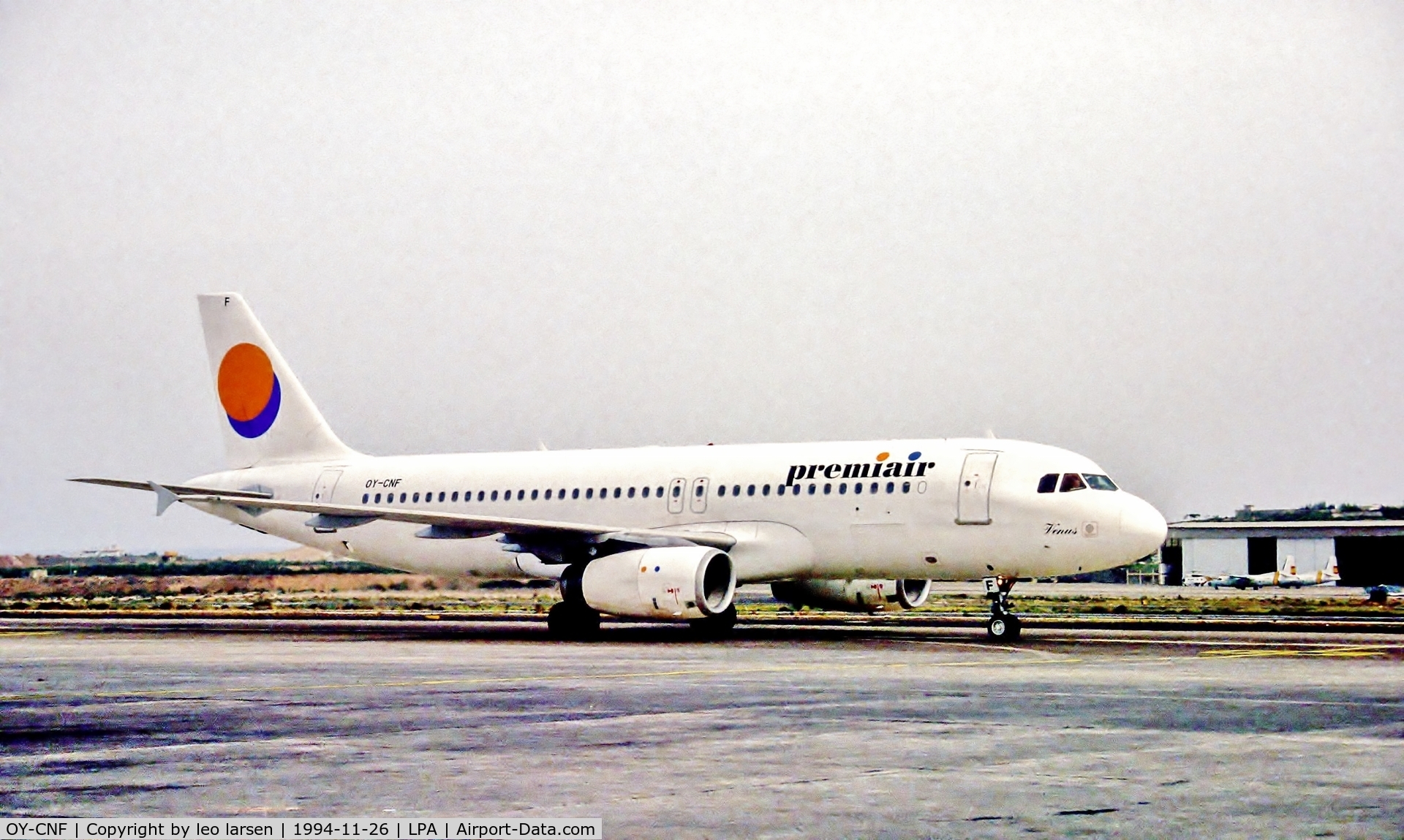 OY-CNF, 1991 Airbus A320-231 C/N 168, Las Palmas 26.11.1994