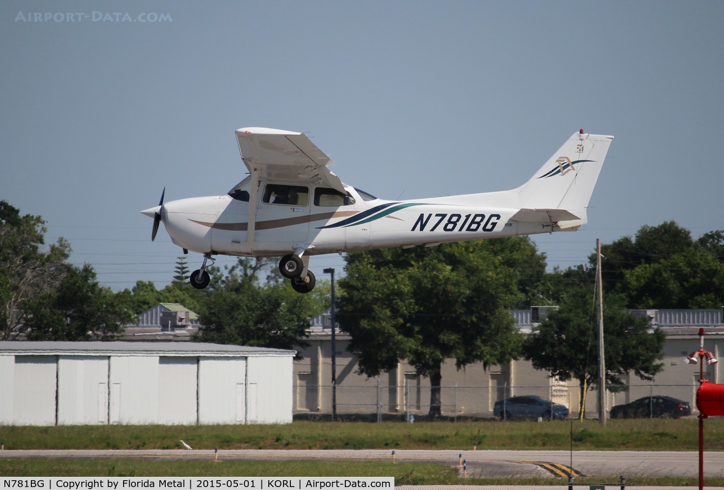 N781BG, 2000 Cessna 172R C/N 17280974, Cessna 172R