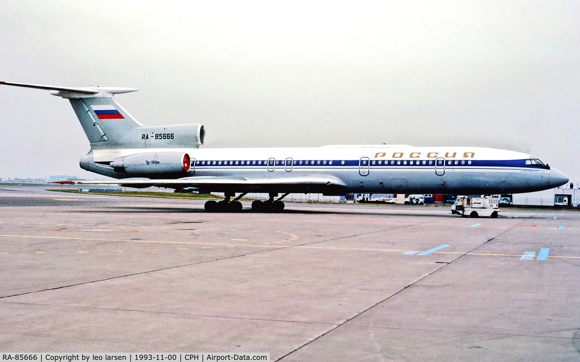RA-85666, 1989 Tupolev TU 154M C/N 89A820, Copenhagen 11.1993