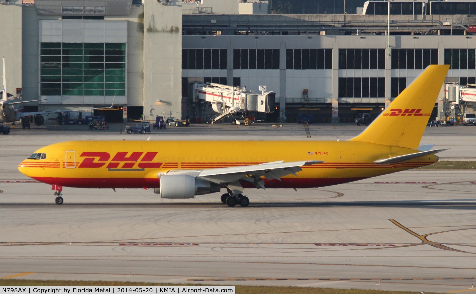 N798AX, 1986 Boeing 767-200 C/N 23431, DHL 767