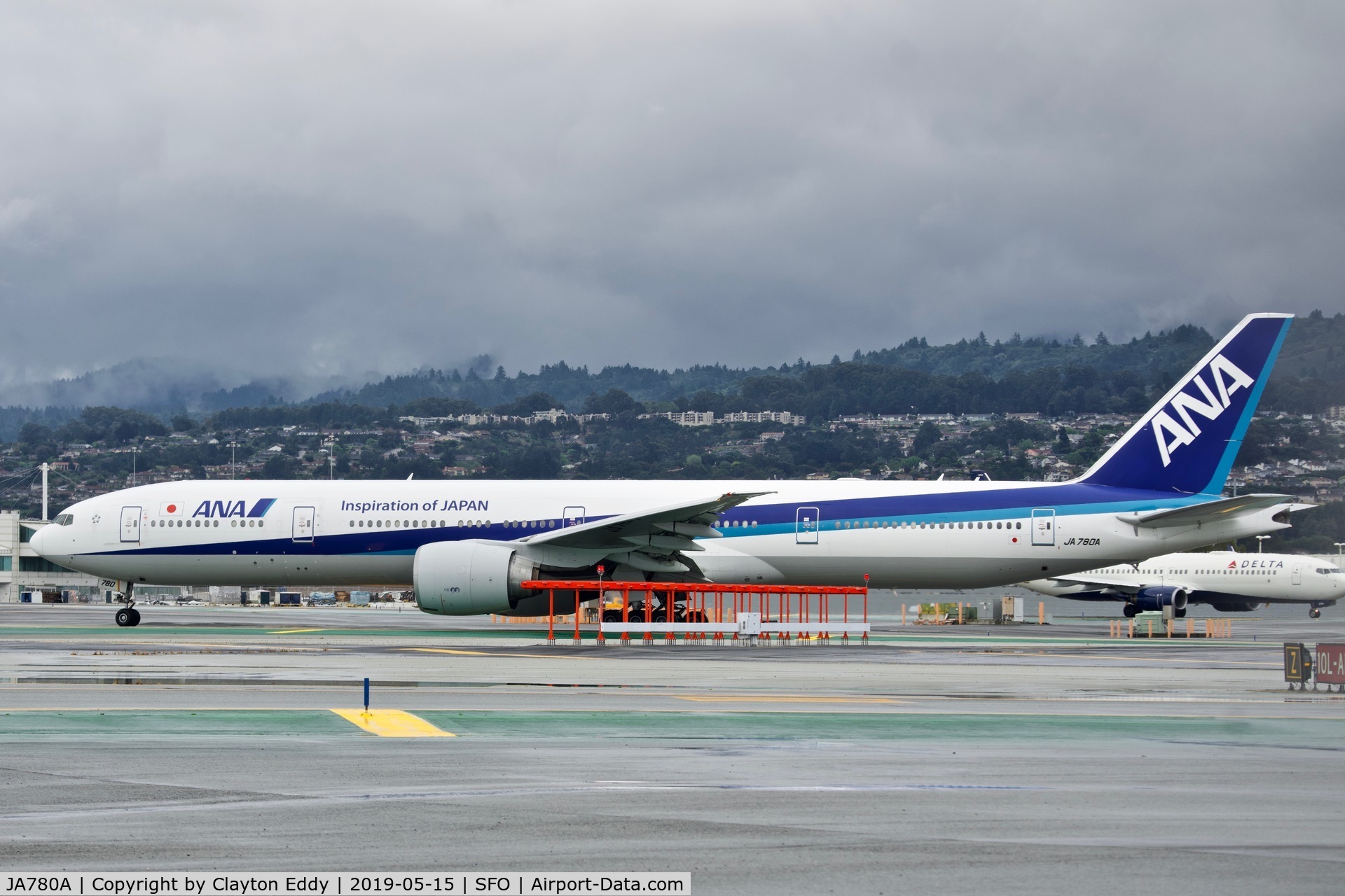 JA780A, 2007 Boeing 777-381/ER C/N 34895, SFO 2019.