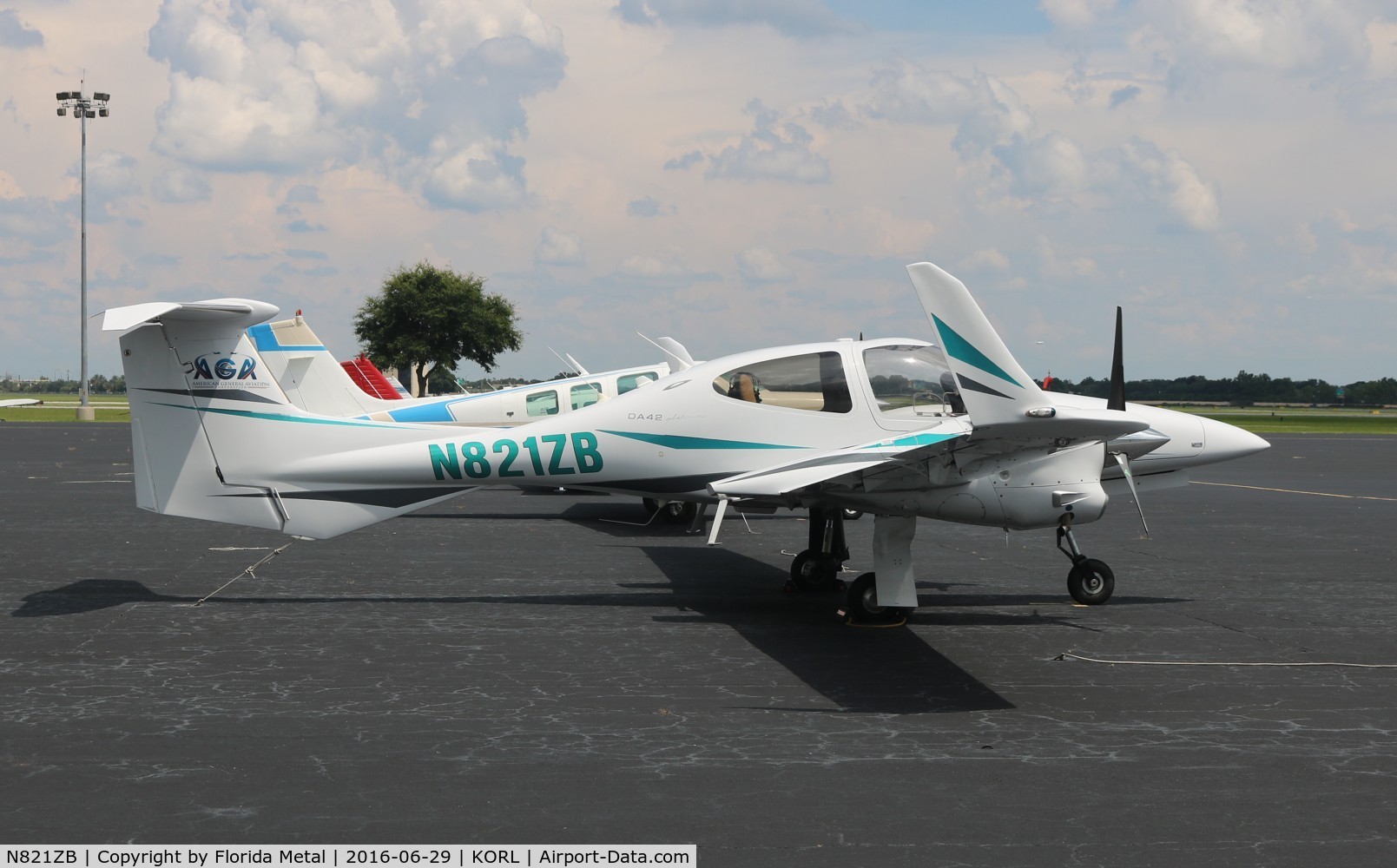 N821ZB, Diamond DA-42NG Twin Star C/N 42.N003, DA-42NG