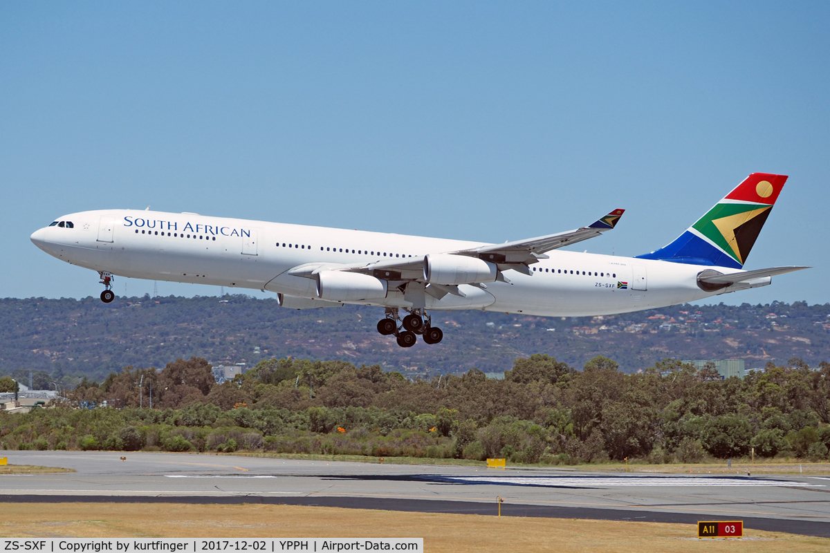 ZS-SXF, 2005 Airbus A340-313E C/N 651, Airbus A340-313. South African Airways ZS-SXF, final runway 03 YPPH 2/12/17.