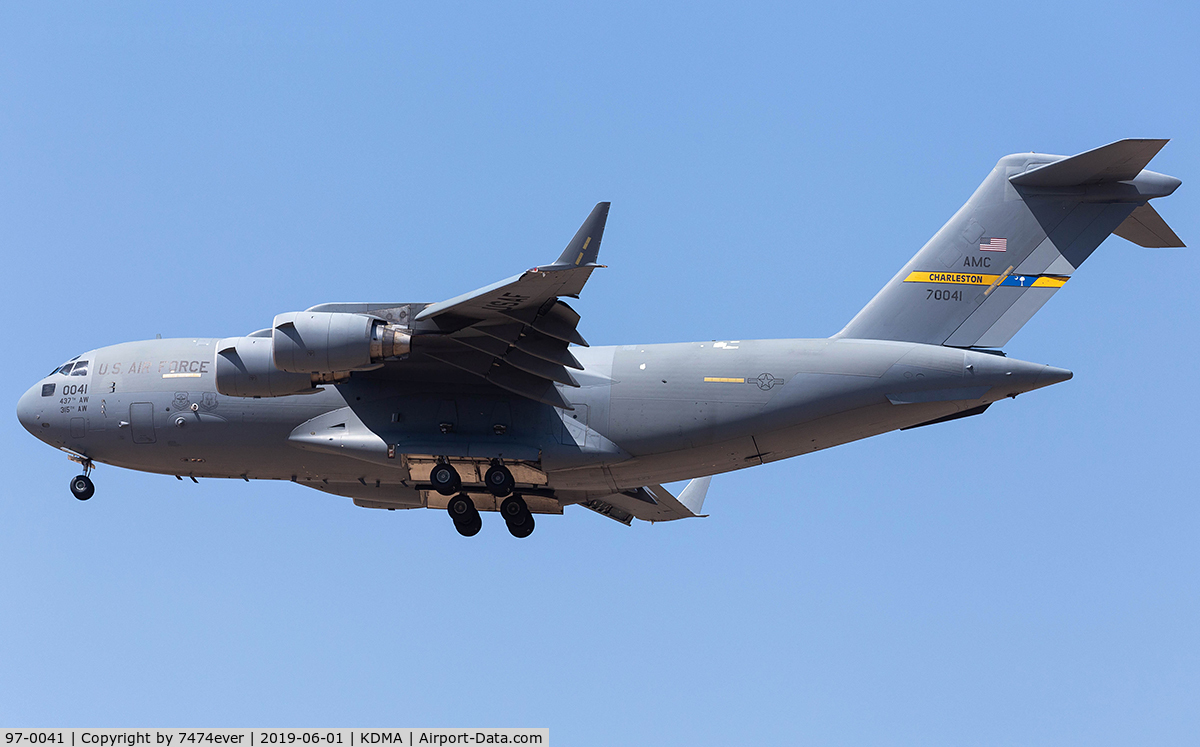 97-0041, 1997 Boeing C-17A Globemaster III C/N 50045/P-41, BRONZE 9 Heavy on a low approach at Davis-Monthan