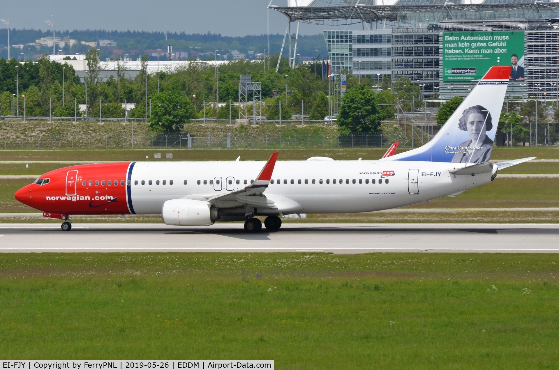 EI-FJY, 2016 Boeing 737-8JP C/N 42272, Norwegian B738 for departure