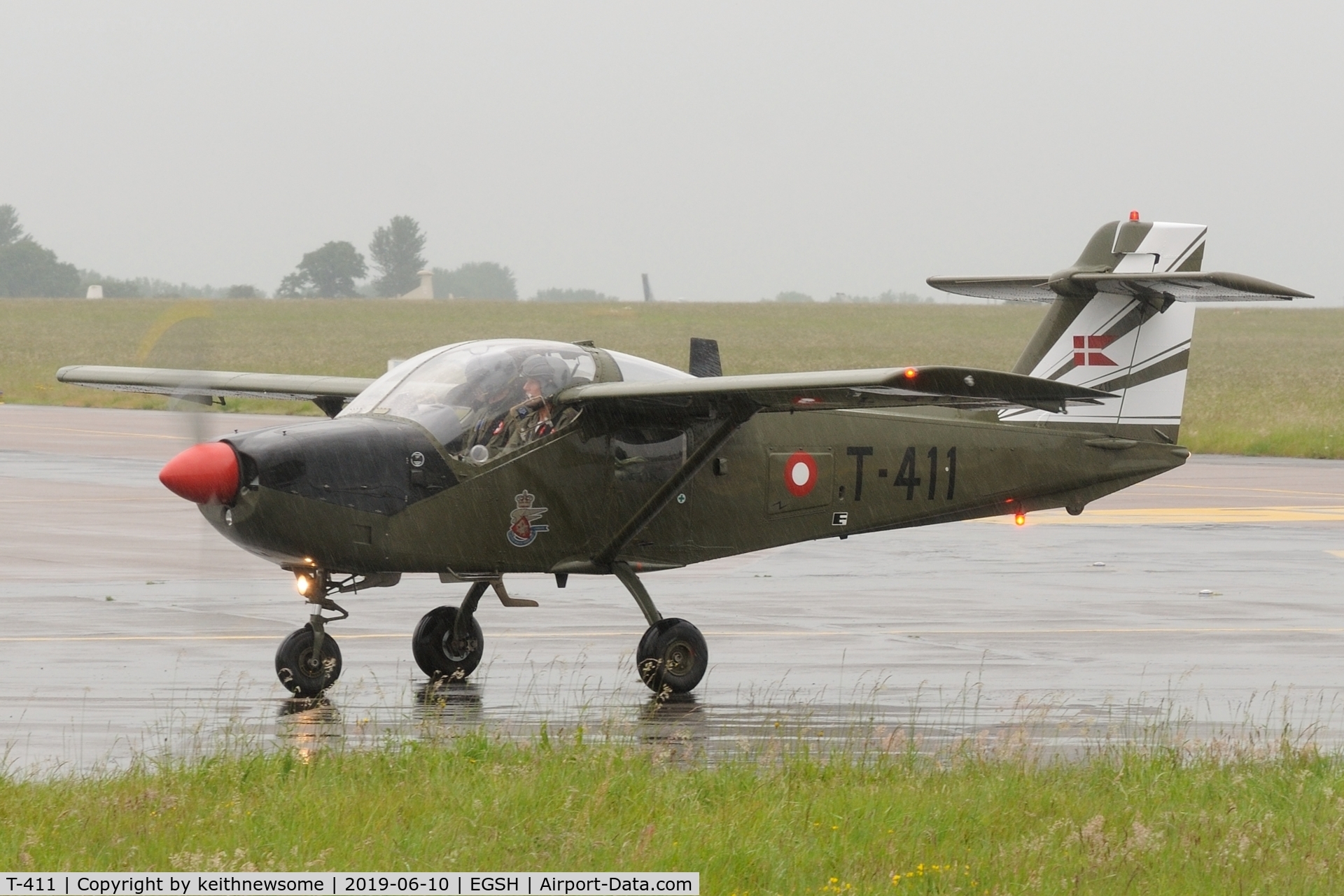 T-411, Saab T-17 Supporter C/N 15-211, Arriving at very wet Norwich.