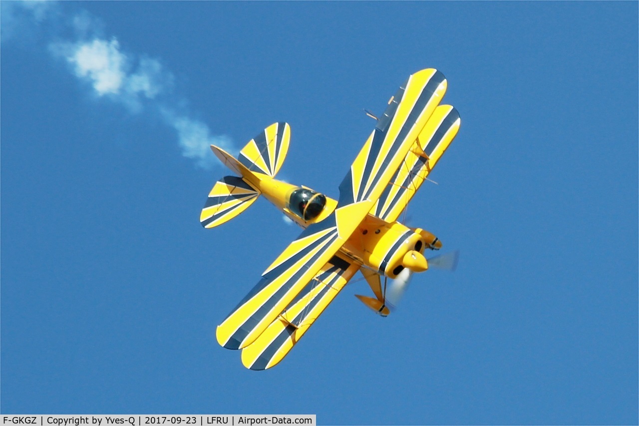 F-GKGZ, 1977 Pitts S-2A Special C/N 2149, Pitts S-2A Special, On display, Morlaix-Ploujean airport (LFRU-MXN) air show 2017