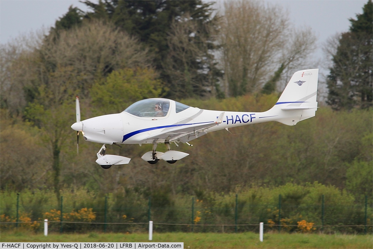 F-HACF, Aquila A210 (AT01) C/N AT01-125, Aquila A210 (AT01), On final rwy 25L, Brest-Bretagne airport (LFRB-BES)