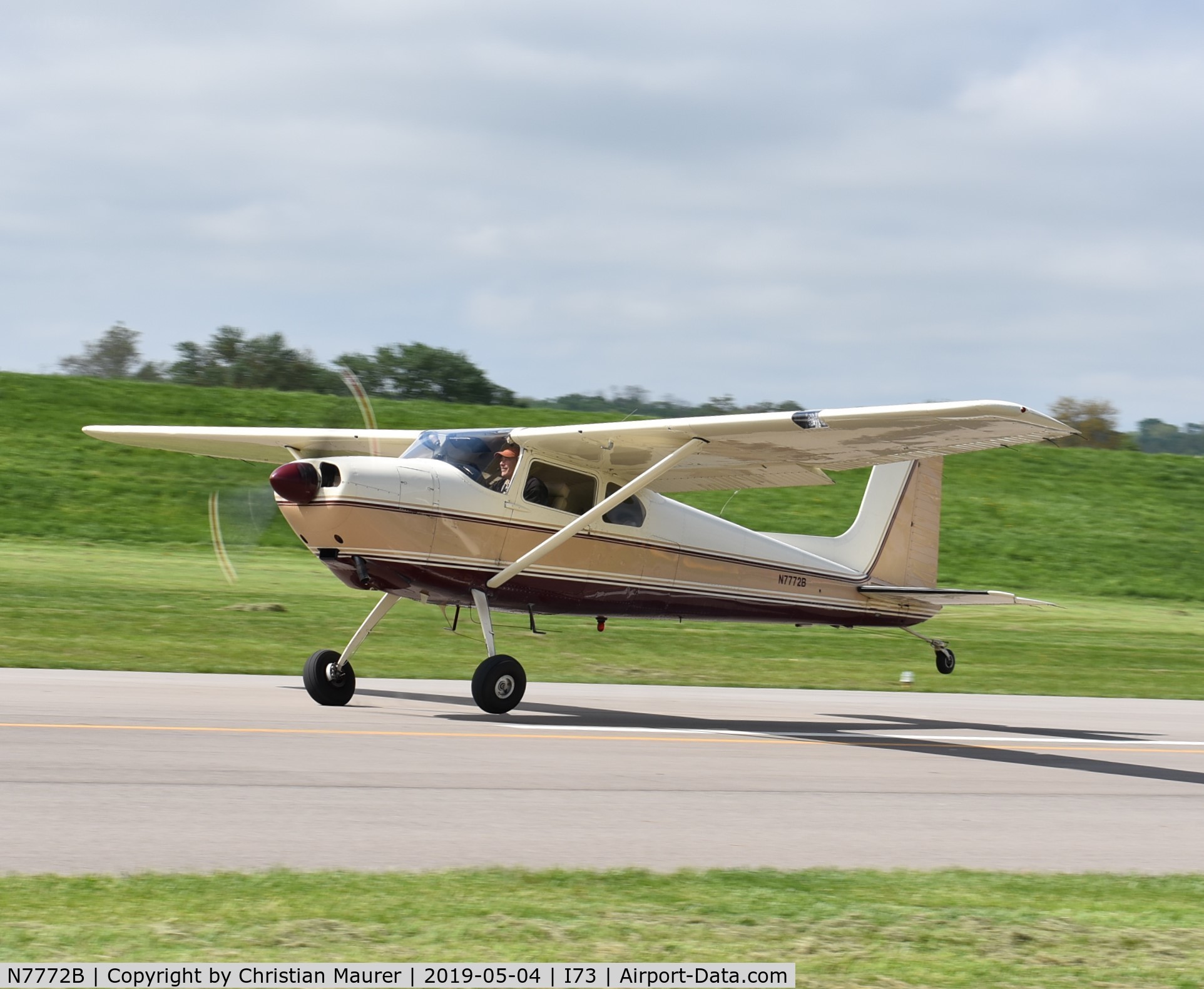 N7772B, 1956 Cessna 180 C/N 32420, Cessna 180 taking off