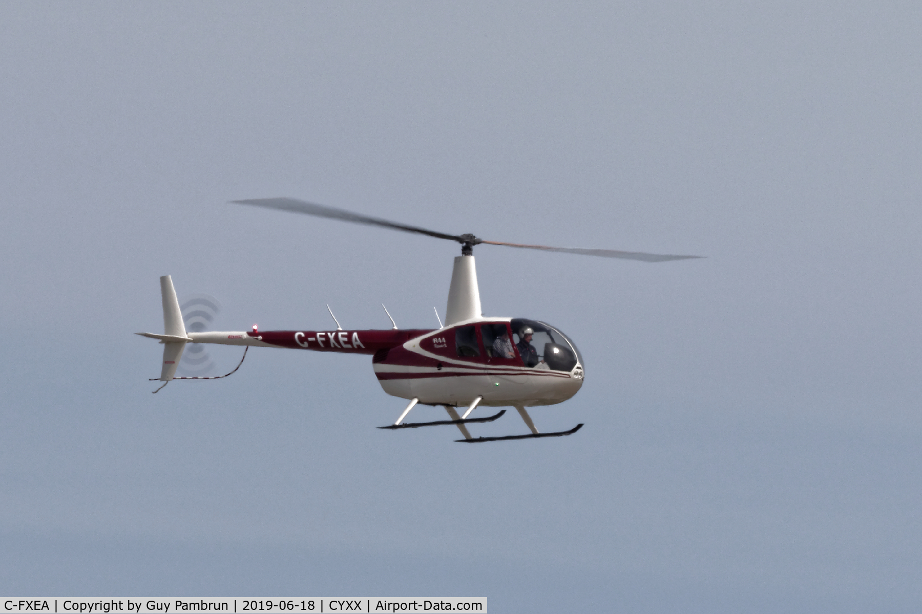 C-FXEA, Robinson R44 II C/N 14125, Landing