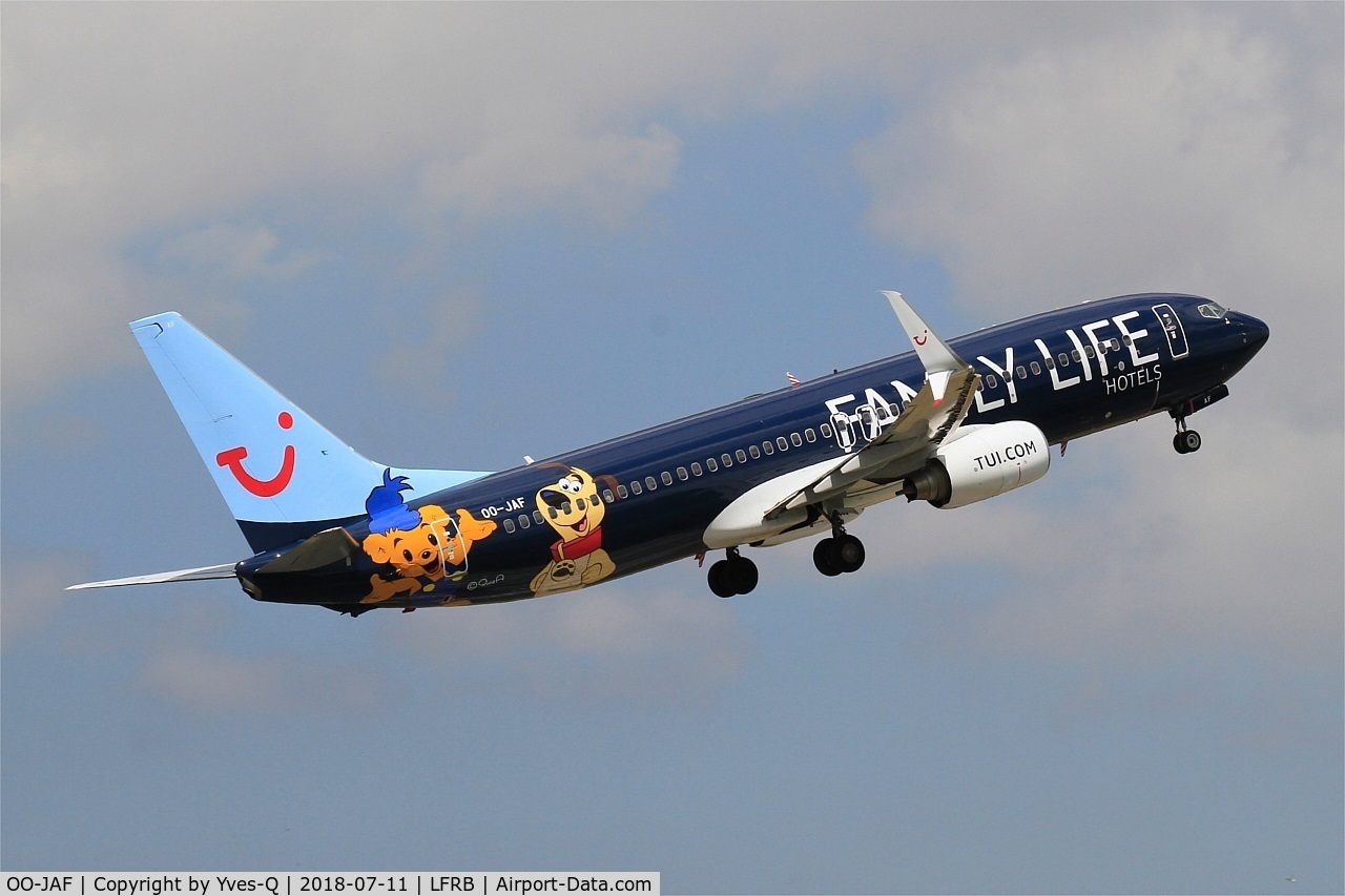 OO-JAF, 2007 Boeing 737-8K5 C/N 35133, Boeing 737-8K5, Take off rwy 07R, Brest-Bretagne airport (LFRB-BES)