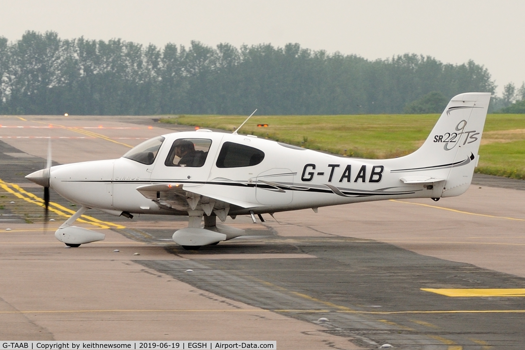 G-TAAB, 2006 Cirrus SR22 GTS C/N 1769, Return visitor from Oxford.