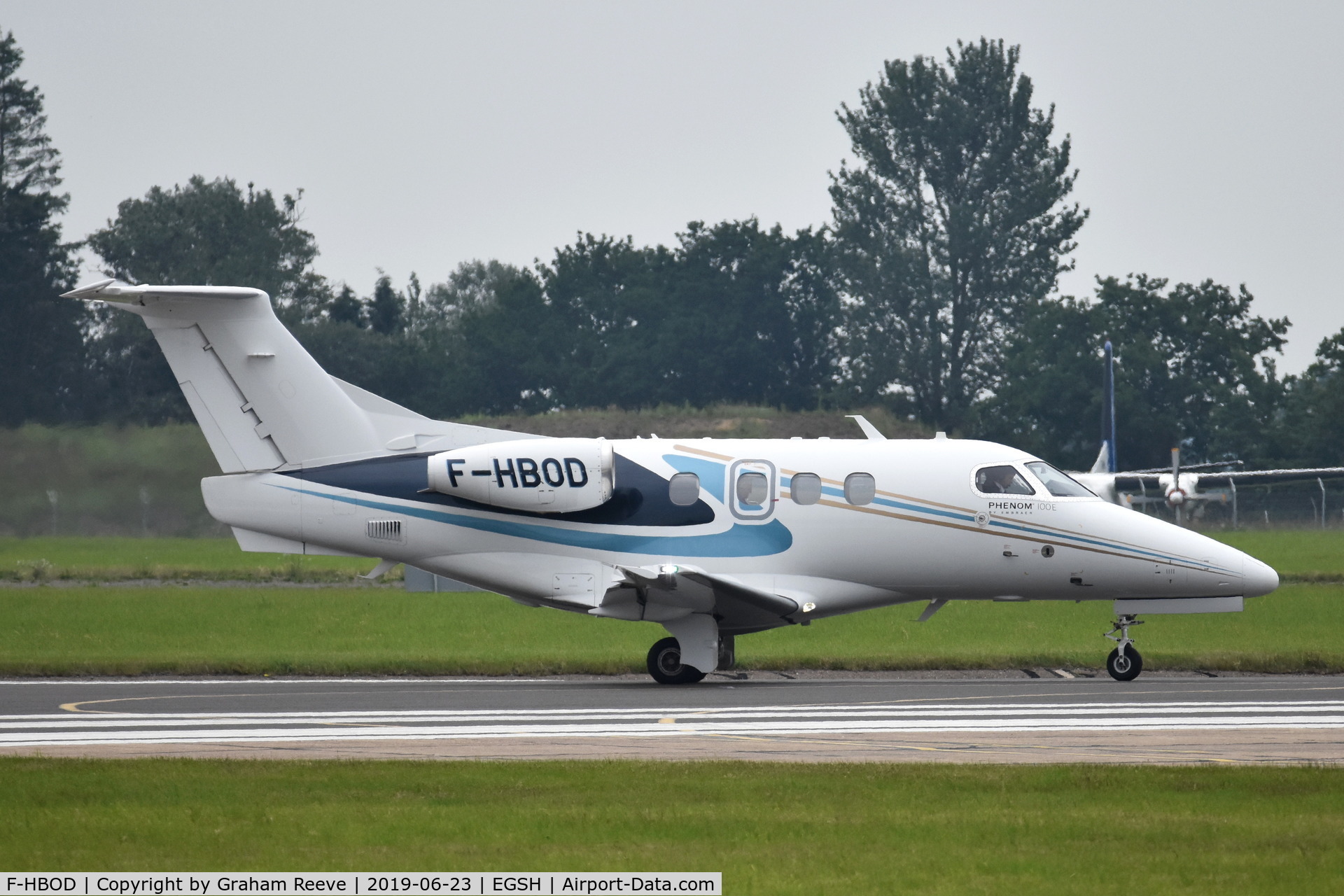 F-HBOD, 2017 Embraer EMB-500 Phenom 100 C/N 50000366, Departing from Norwich.