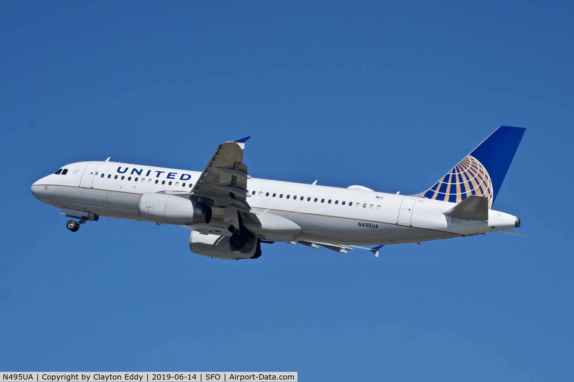 N495UA, 2002 Airbus A320-232 C/N 1842, Departing runway 01 SFO 2019.