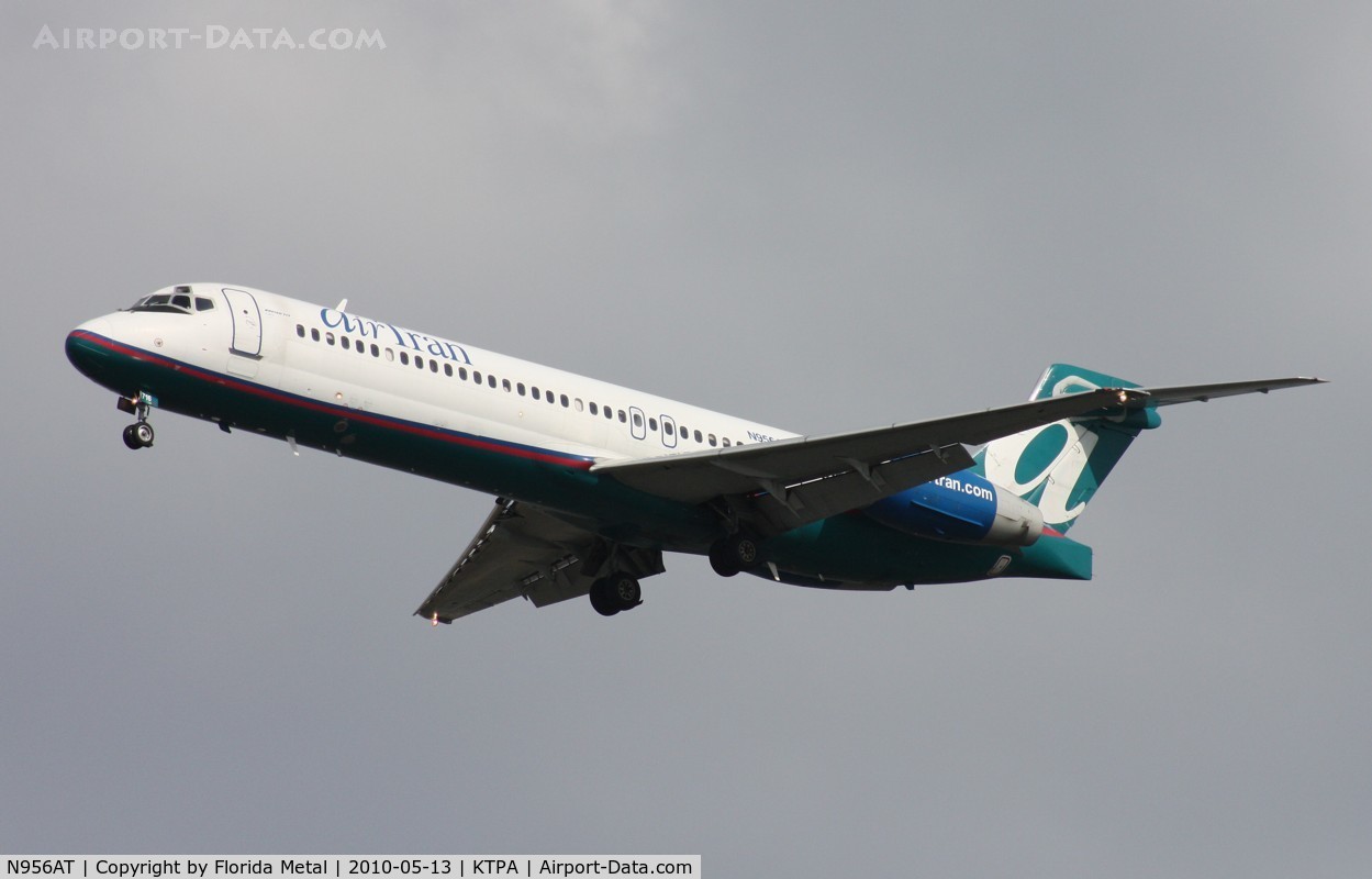 N956AT, 2000 Boeing 717-200 C/N 55018, TPA spotting