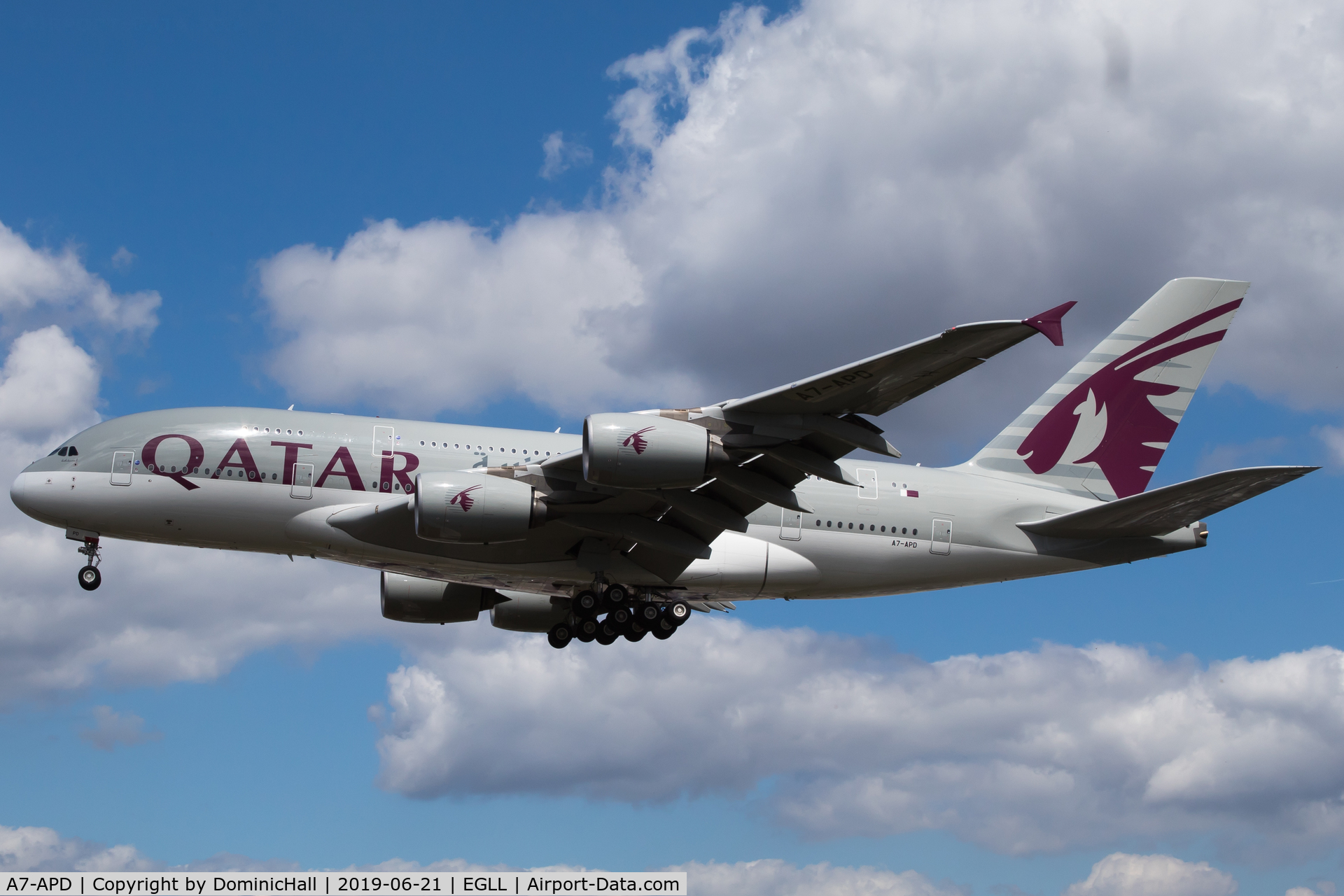 A7-APD, 2014 Airbus A380-861 C/N 160, Landing RWY 27L