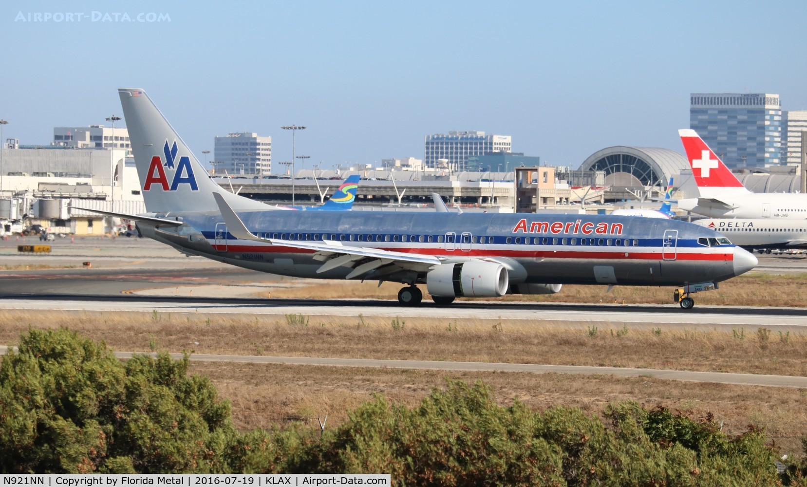 N921NN, 2013 Boeing 737-823 C/N 33229, LAX spotting