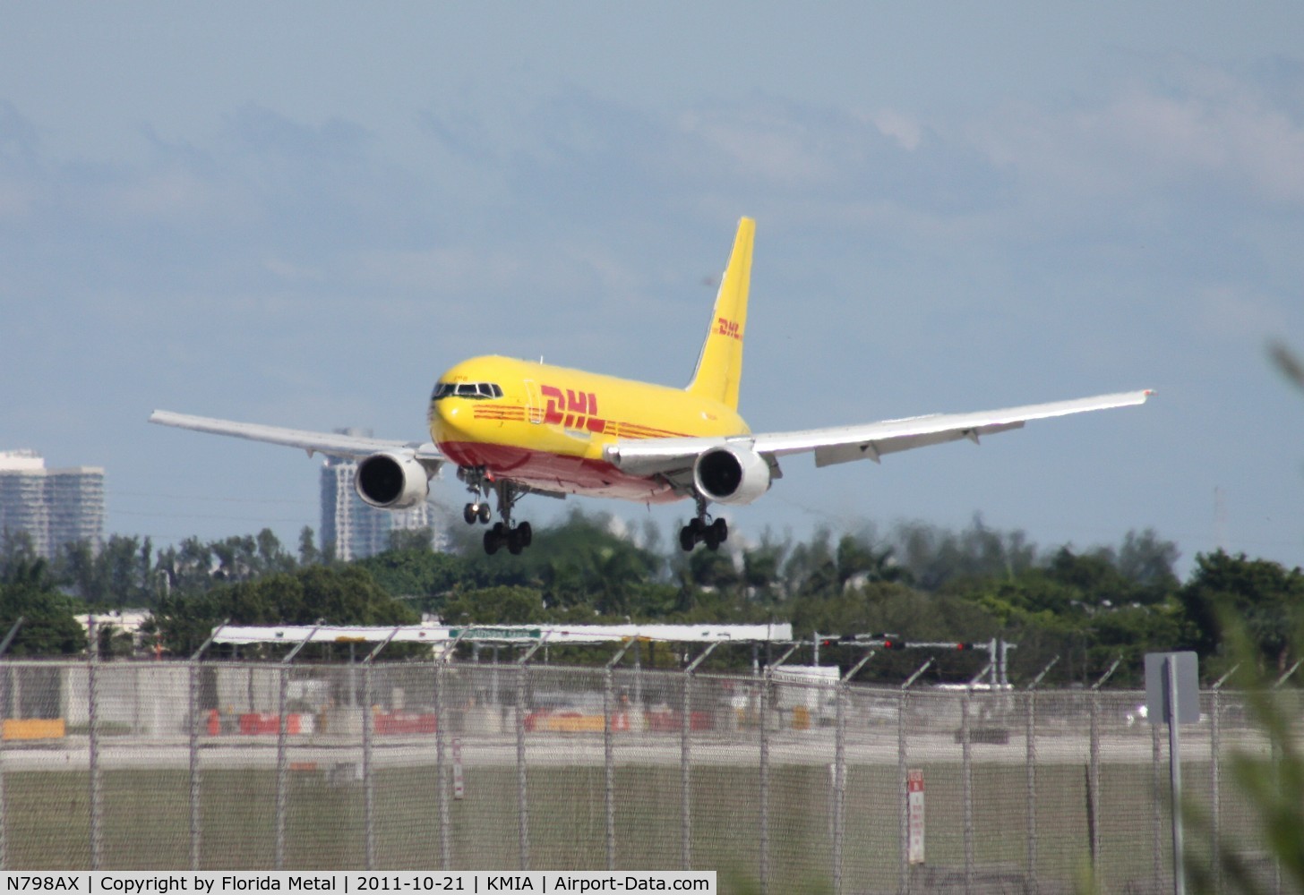 N798AX, 1986 Boeing 767-200 C/N 23431, MIA spotting