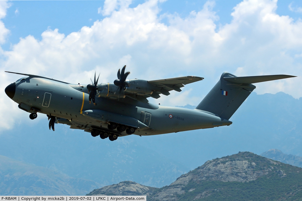 F-RBAM, Airbus A400M Atlas C/N 065, Take off