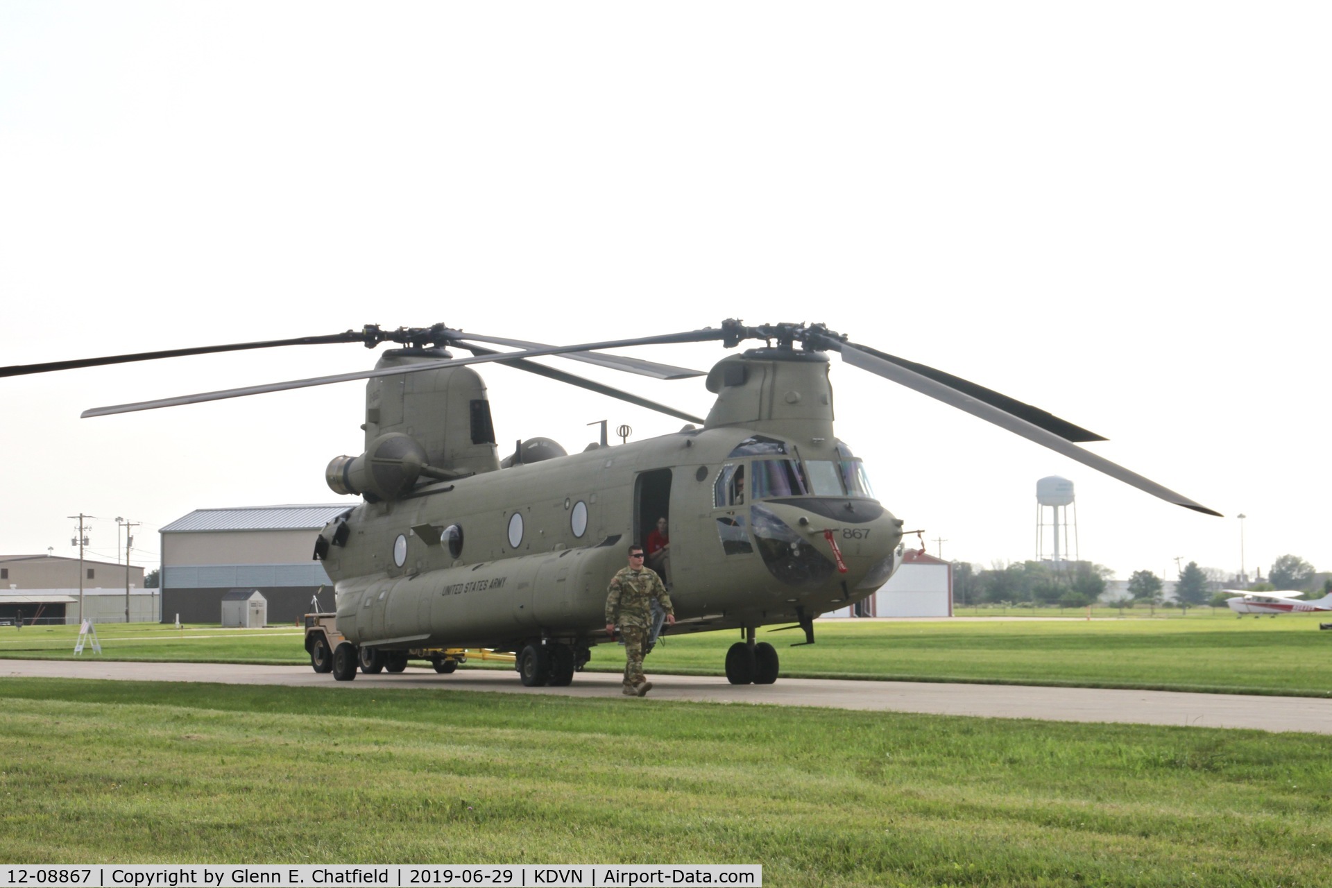 12-08867, 2012 Boeing CH-47F Chinook C/N M.8867, At the Quad Cities Air Show