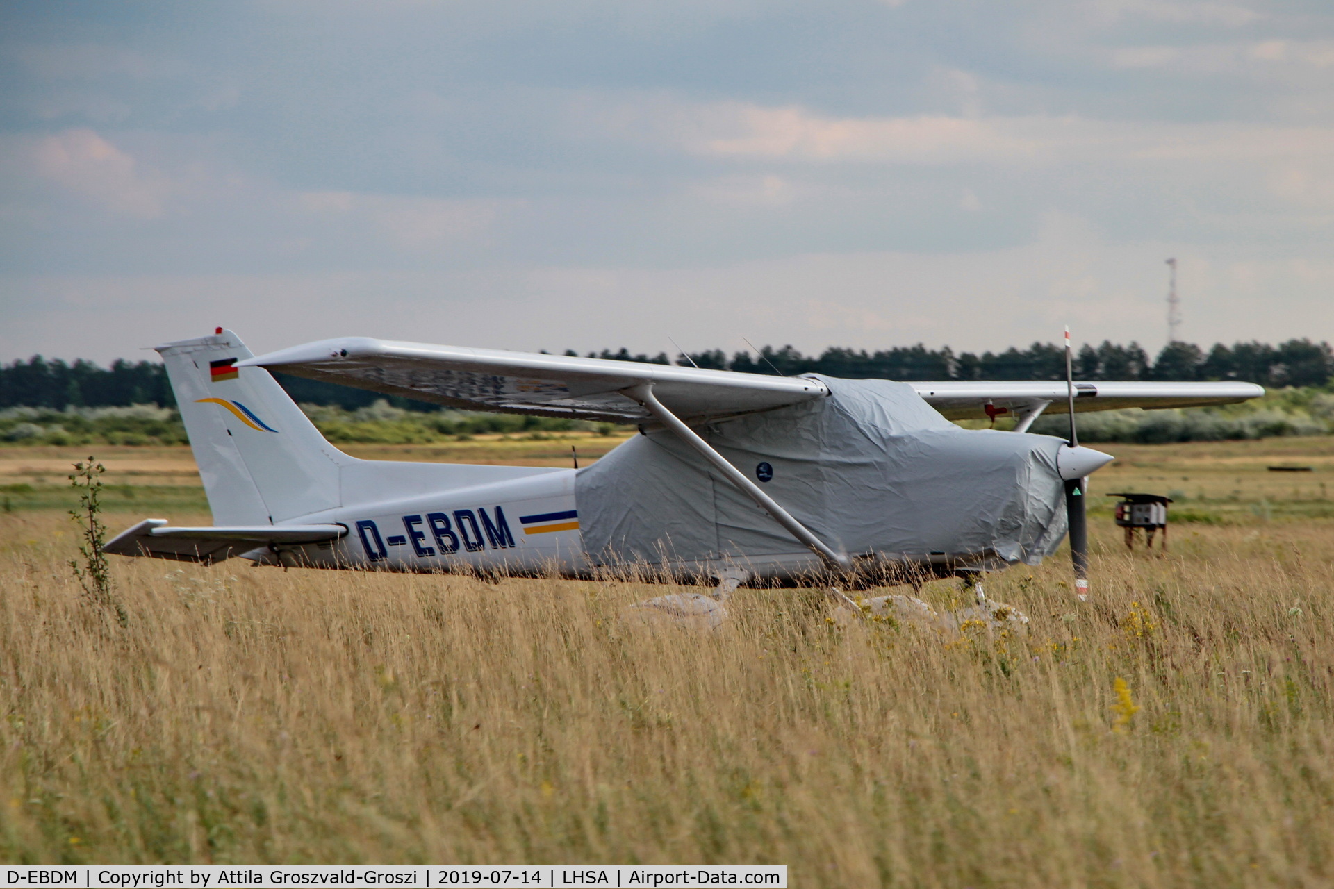 D-EBDM, Cessna 172P C/N 17276375, LHSA - Szentkirályszabadja Airport, Hungary