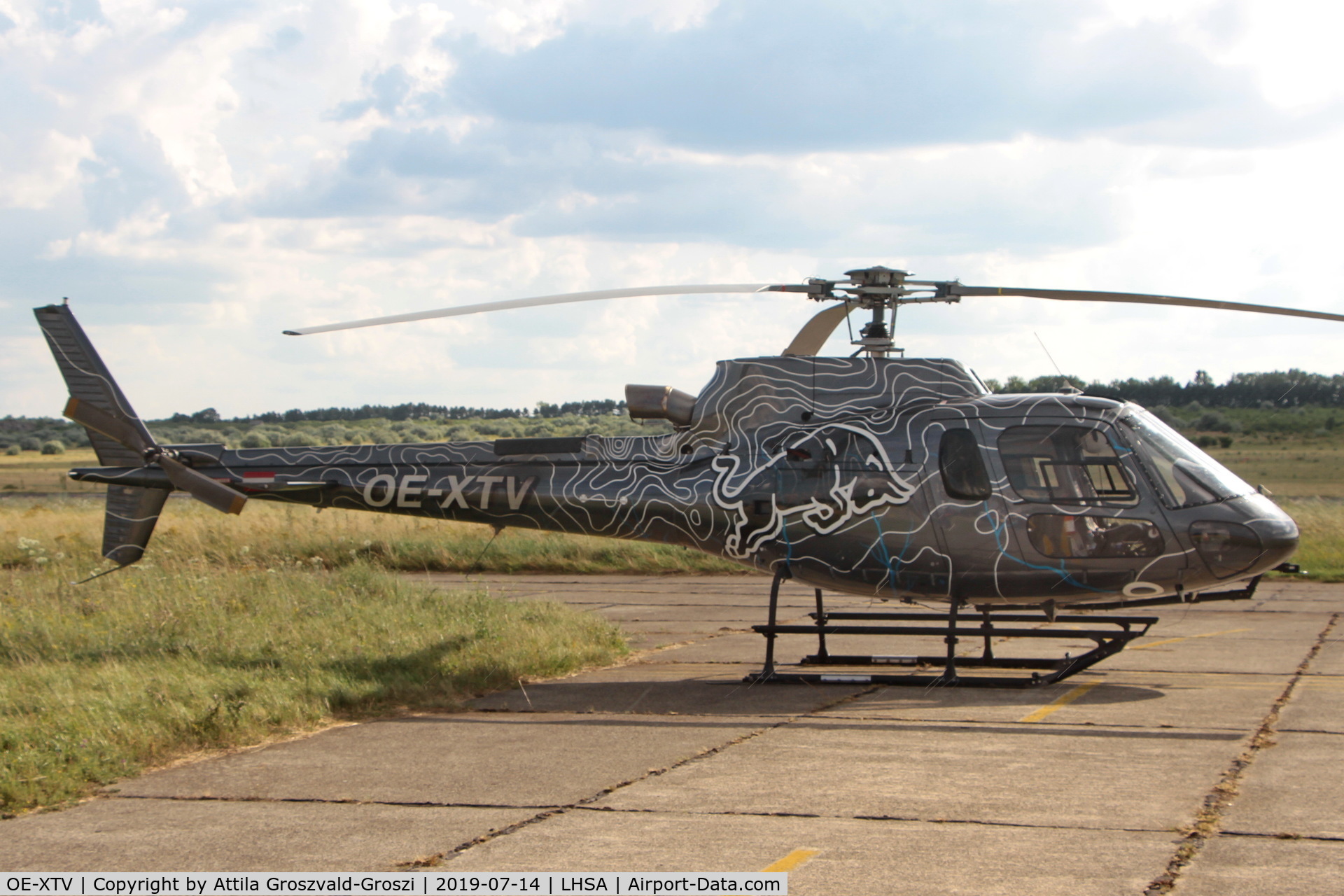OE-XTV, 2009 Eurocopter AS-350B-3+ Ecureuil Ecureuil C/N 4745, LHSA - Szentkirályszabadja Airport, Hungary