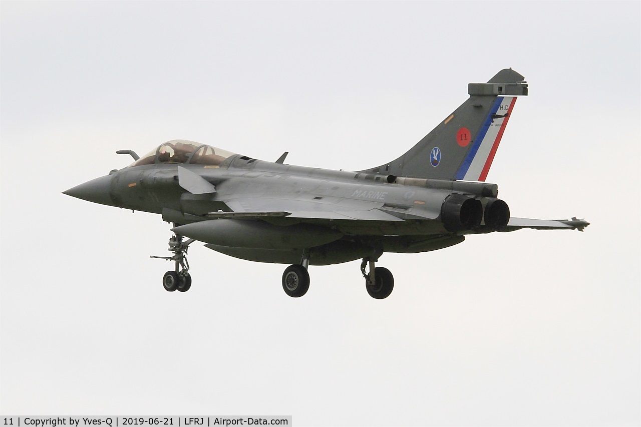 11, Dassault Rafale M C/N 11, Dassault Rafale M, On final rwy 26, Landivisiau naval air base (LFRJ)