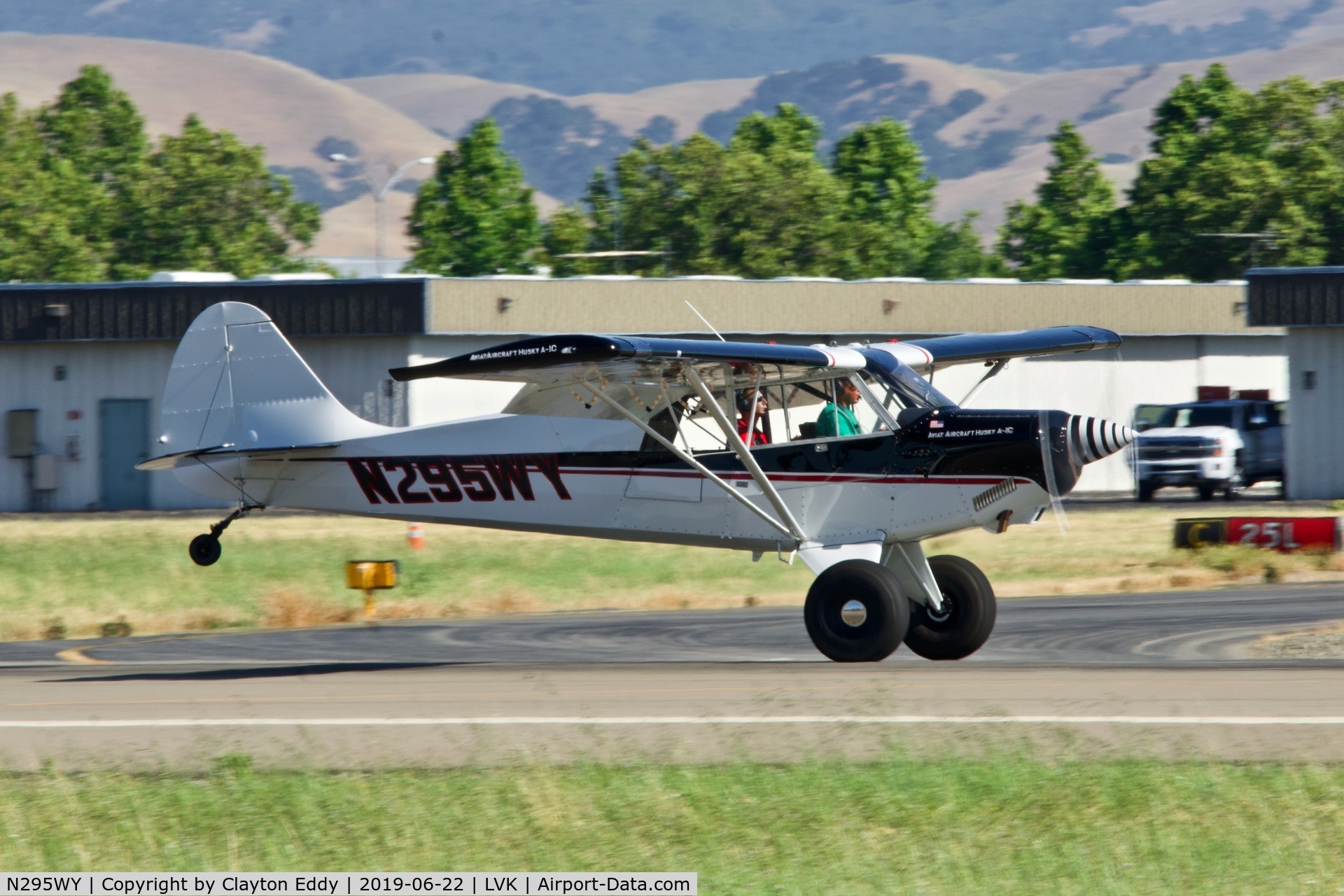 N295WY, 2018 Aviat Husky A-1C-180 C/N 3295, Livermore Airport California 2019.