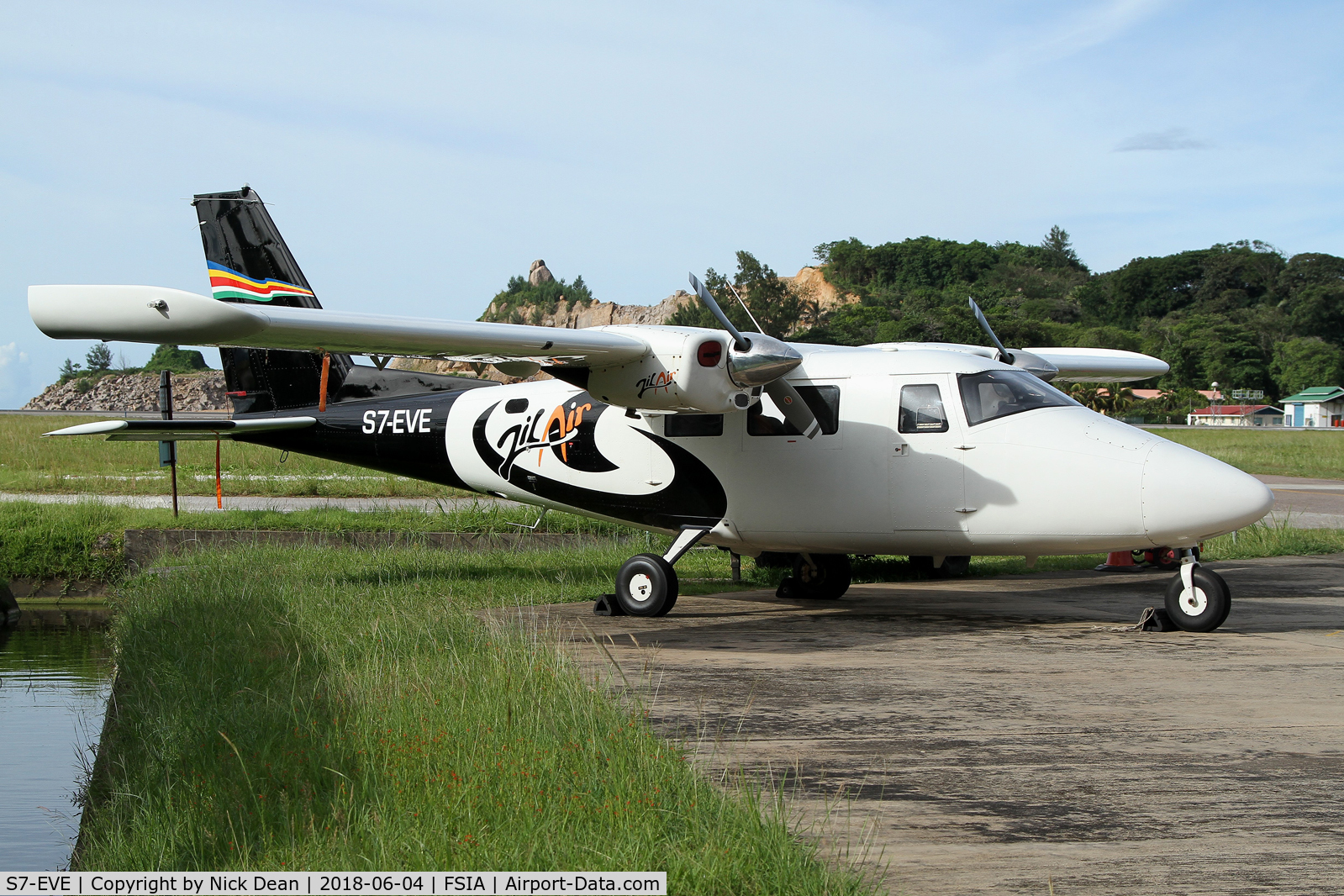 S7-EVE, 2011 Vulcanair P-68C C/N 464/C, Mahe, Seychelles