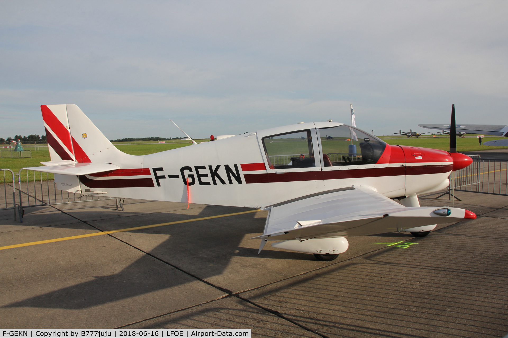 F-GEKN, Robin DR-400-120 C/N 1739, at Evreux