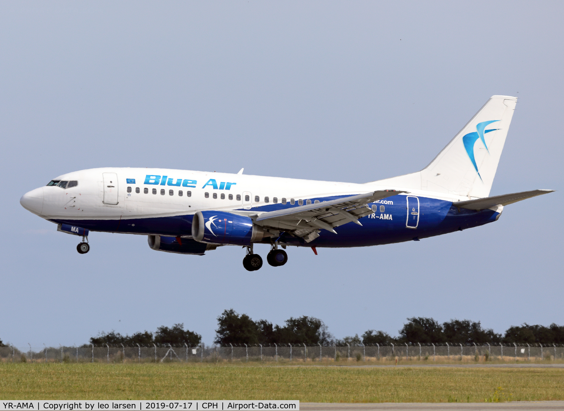 YR-AMA, 1991 Boeing 737-530 C/N 24941, Copenhagen 17.7.2019 L/D R-04L