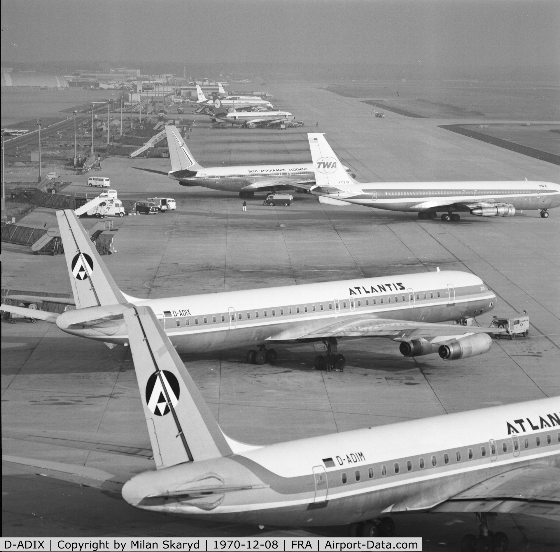 D-ADIX, 1970 Douglas DC-8-63F C/N 46137, Two DC-8 of ATLANTIS Airlines at Frankfurt Airport, Dezember 1970