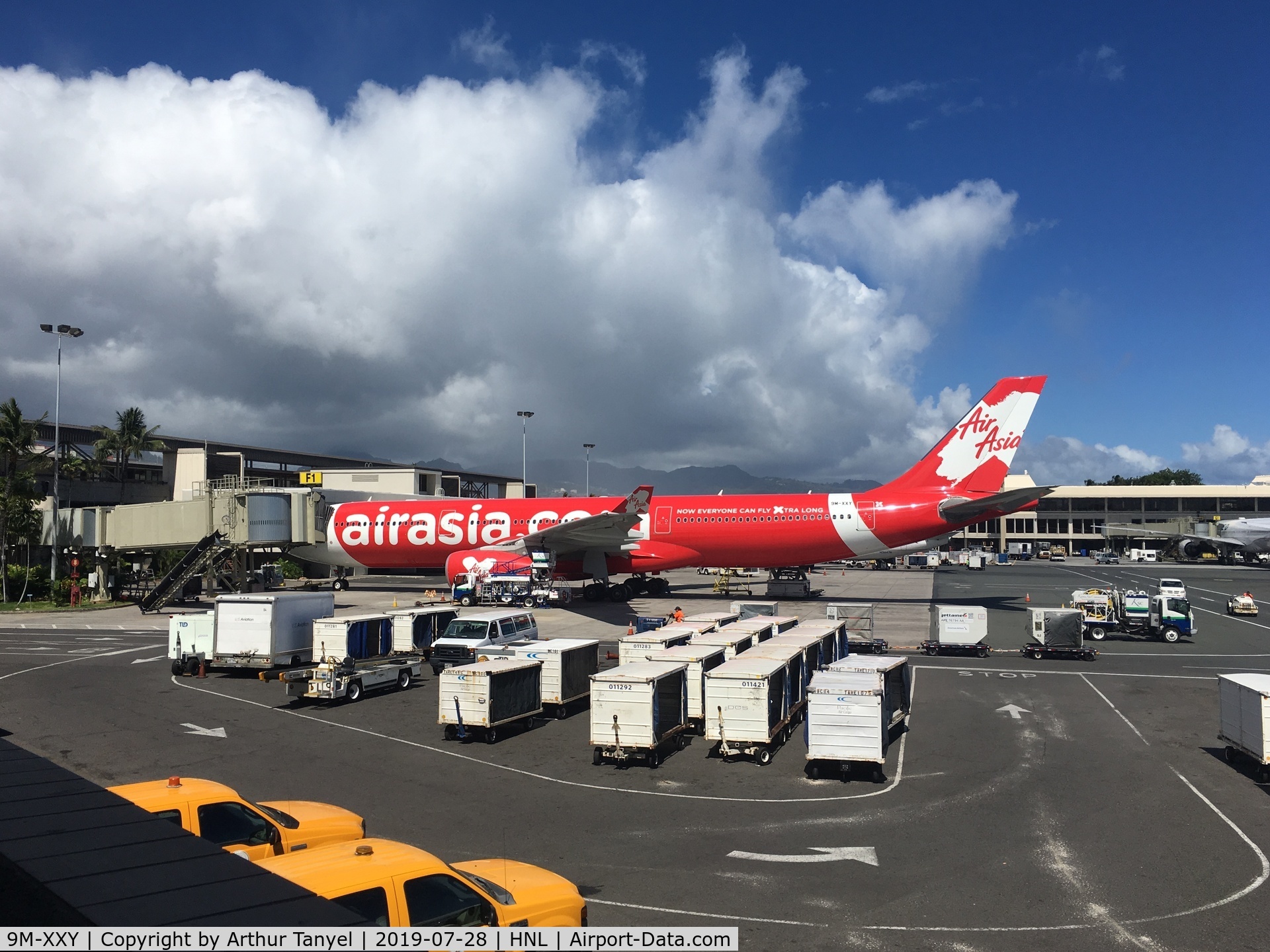 9M-XXY, 2015 Airbus A330-343 C/N 1600, At the gate at HNL