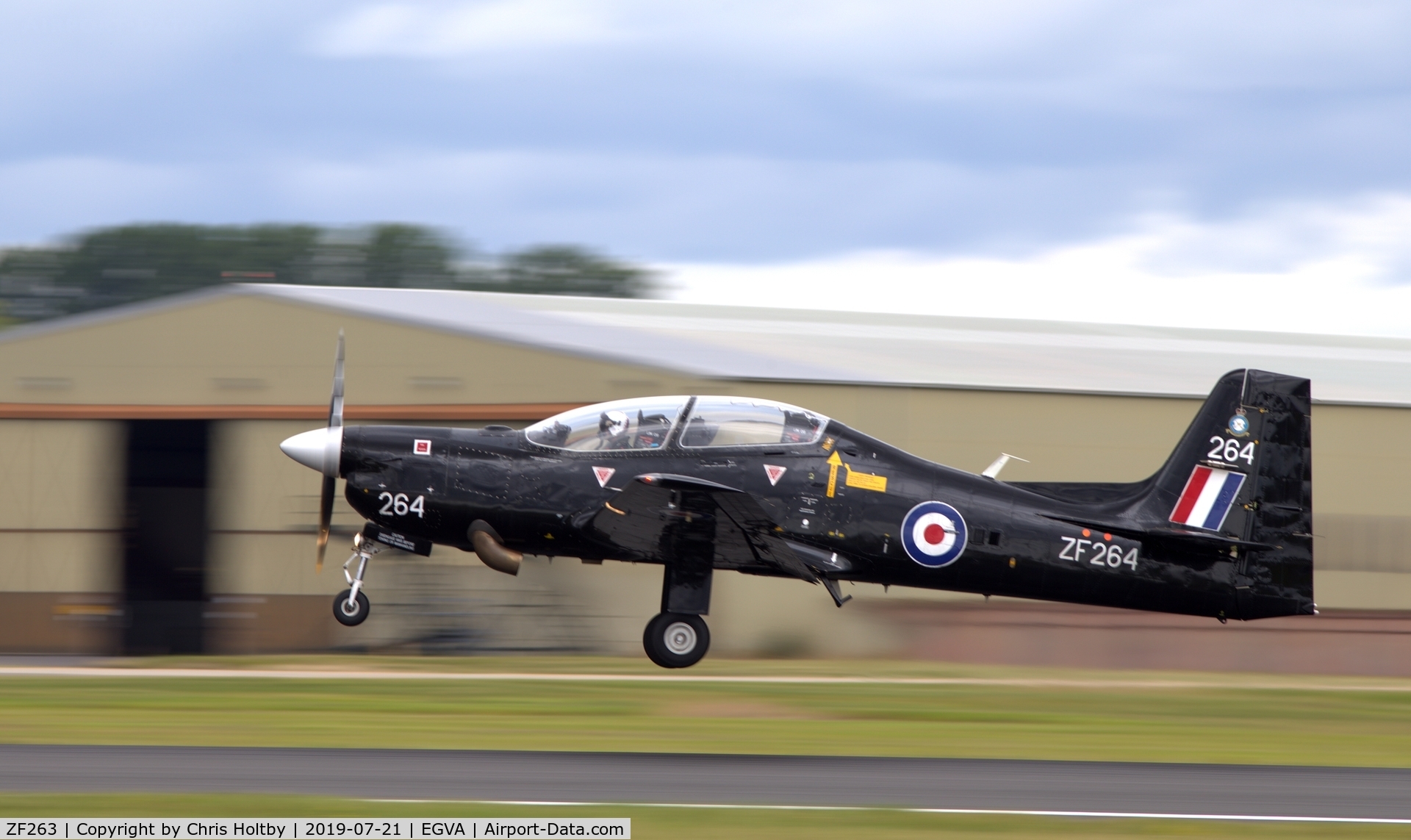 ZF263, 1990 Short S-312 Tucano T1 C/N S052/T47, Tucano lifting off during RIAT 2019 at RAF Fairford