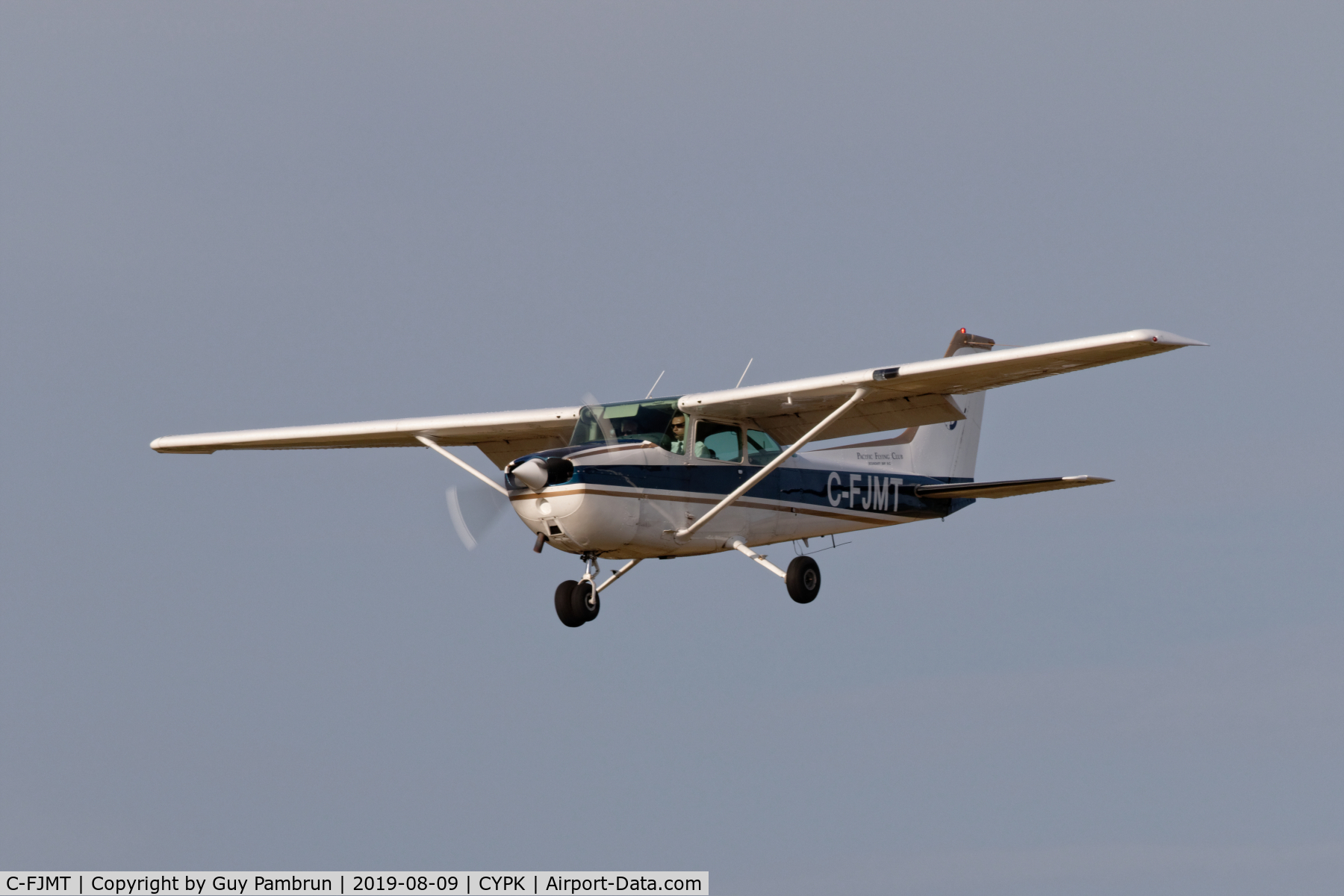 C-FJMT, Cessna 172P C/N 17274905, Landing