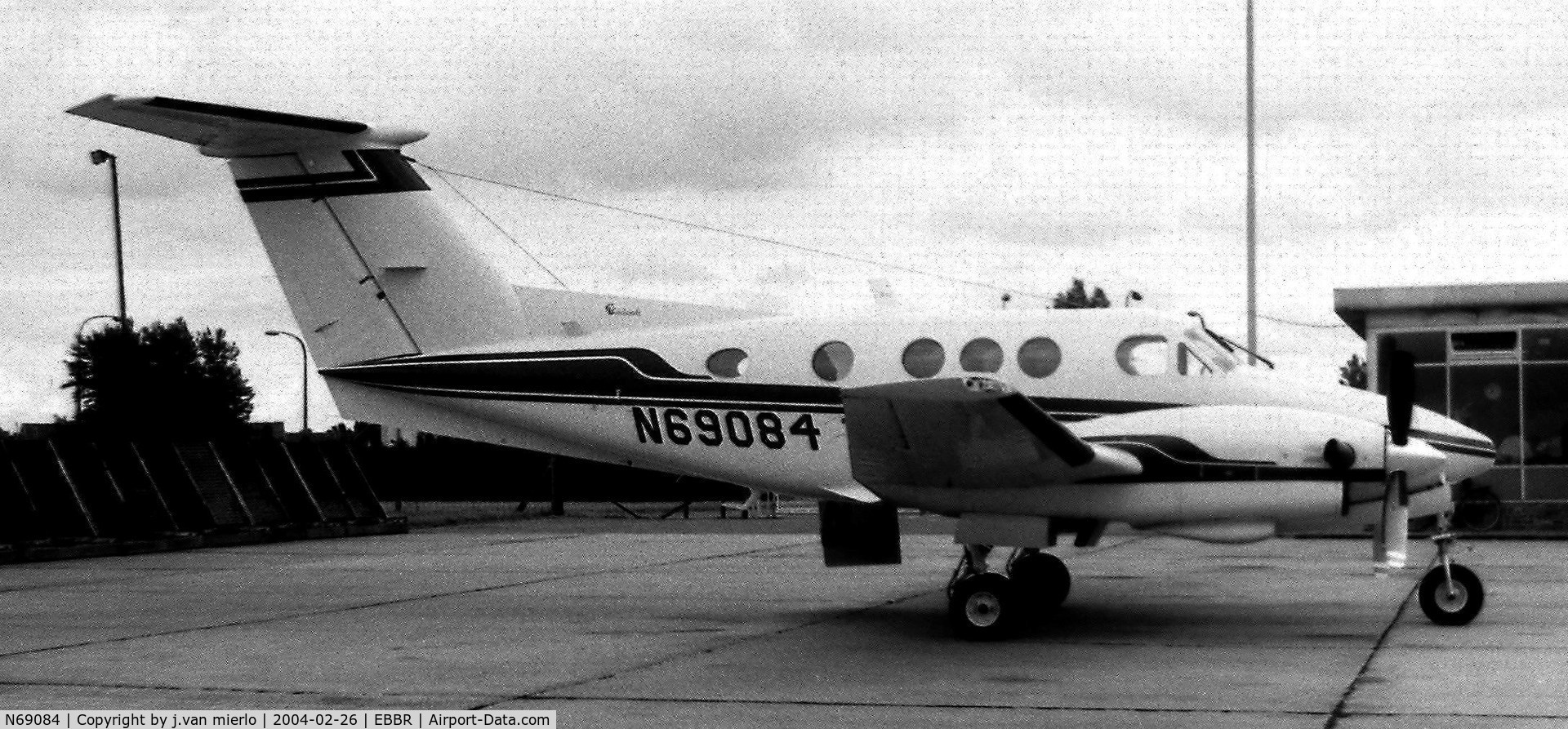 N69084, 1982 Beech F90 King Air C/N LA-157, Brussels, Belgium, G.A.T.'80s