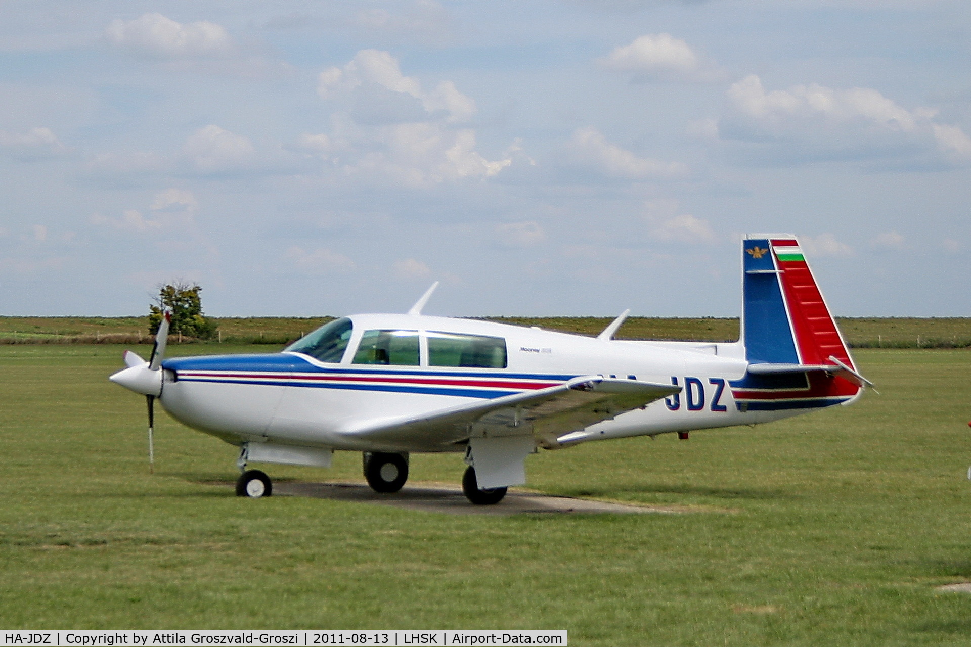 HA-JDZ, 1991 Mooney M20K 231 Turbo C/N 25-0835, LHSK - Siófok-Kiliti Airport, Hungary