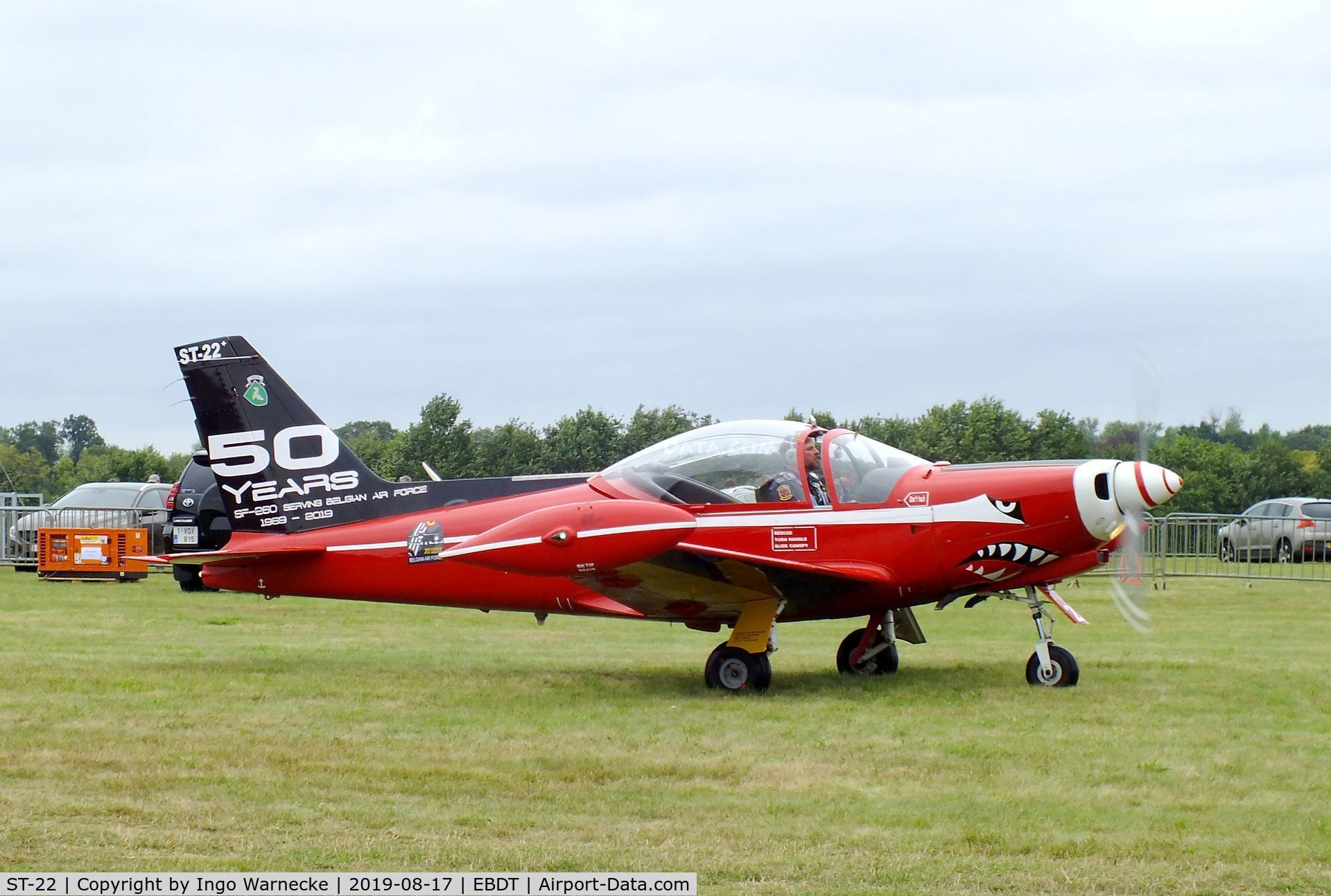 ST-22, SIAI-Marchetti SF-260M C/N 10-22, SIAI-Marchetti SF.260M of the 'Diables Rouges / Red Devils' Belgian Air Force Aerobatic Team at the 2019 Fly-in at Diest/Schaffen airfield