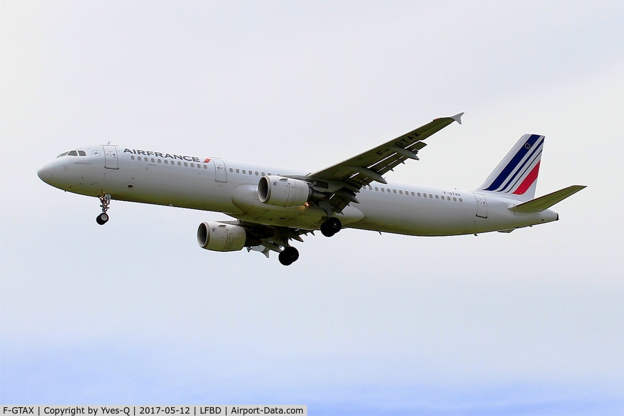 F-GTAX, 2009 Airbus A321-212 C/N 3930, Airbus A321-212, Short approach rwy 23, Bordeaux Mérignac airport (LFBD-BOD)