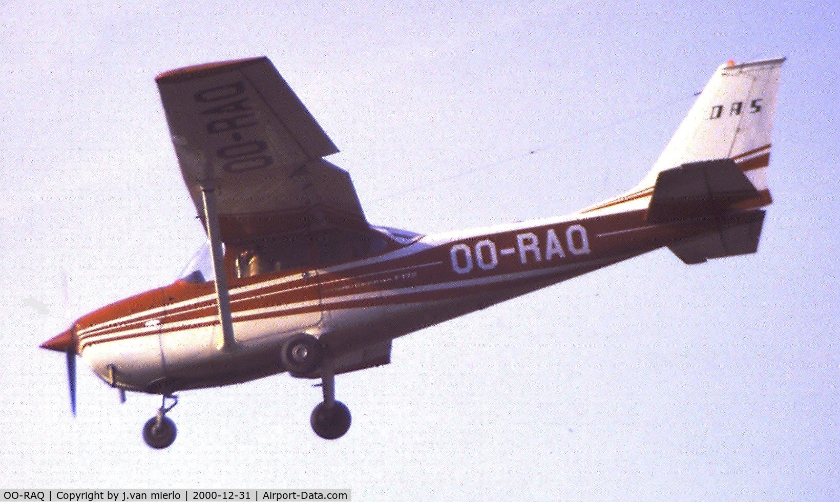 OO-RAQ, 1971 Reims F172K Skyhawk C/N 0788, short final