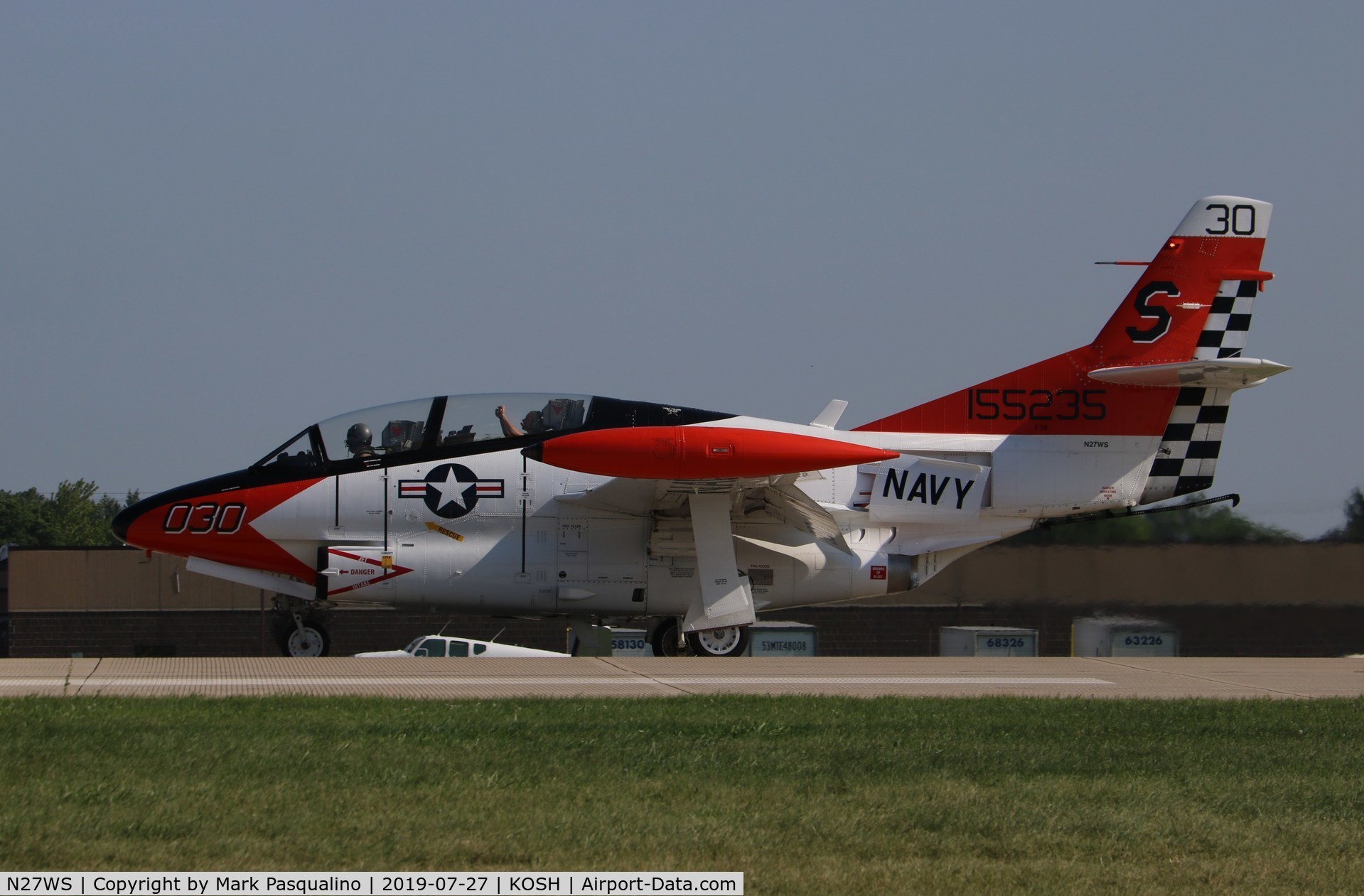 N27WS, North American T-2B Buckeye C/N 310-30, North American T-2B