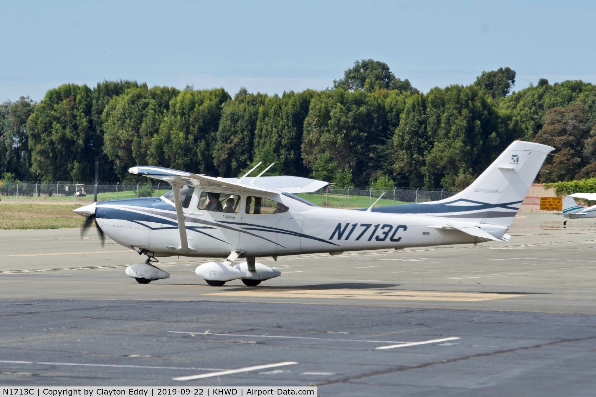N1713C, 2007 Cessna 182T Skylane C/N 18282013, Hayward Airport California 2019.
