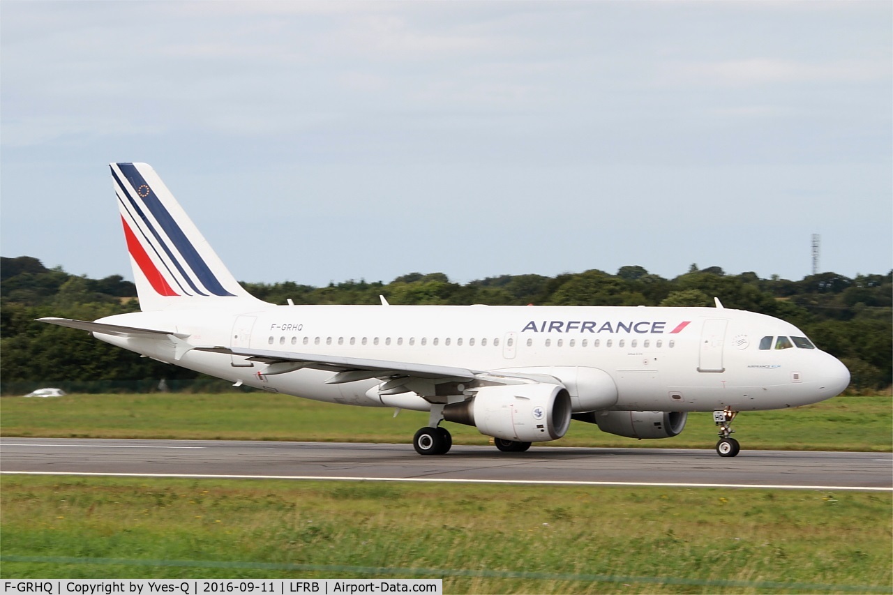 F-GRHQ, 2000 Airbus A319-111 C/N 1404, Airbus A319-111, Take off run rwy 07R, Brest-Bretagne airport (LFRB-BES)