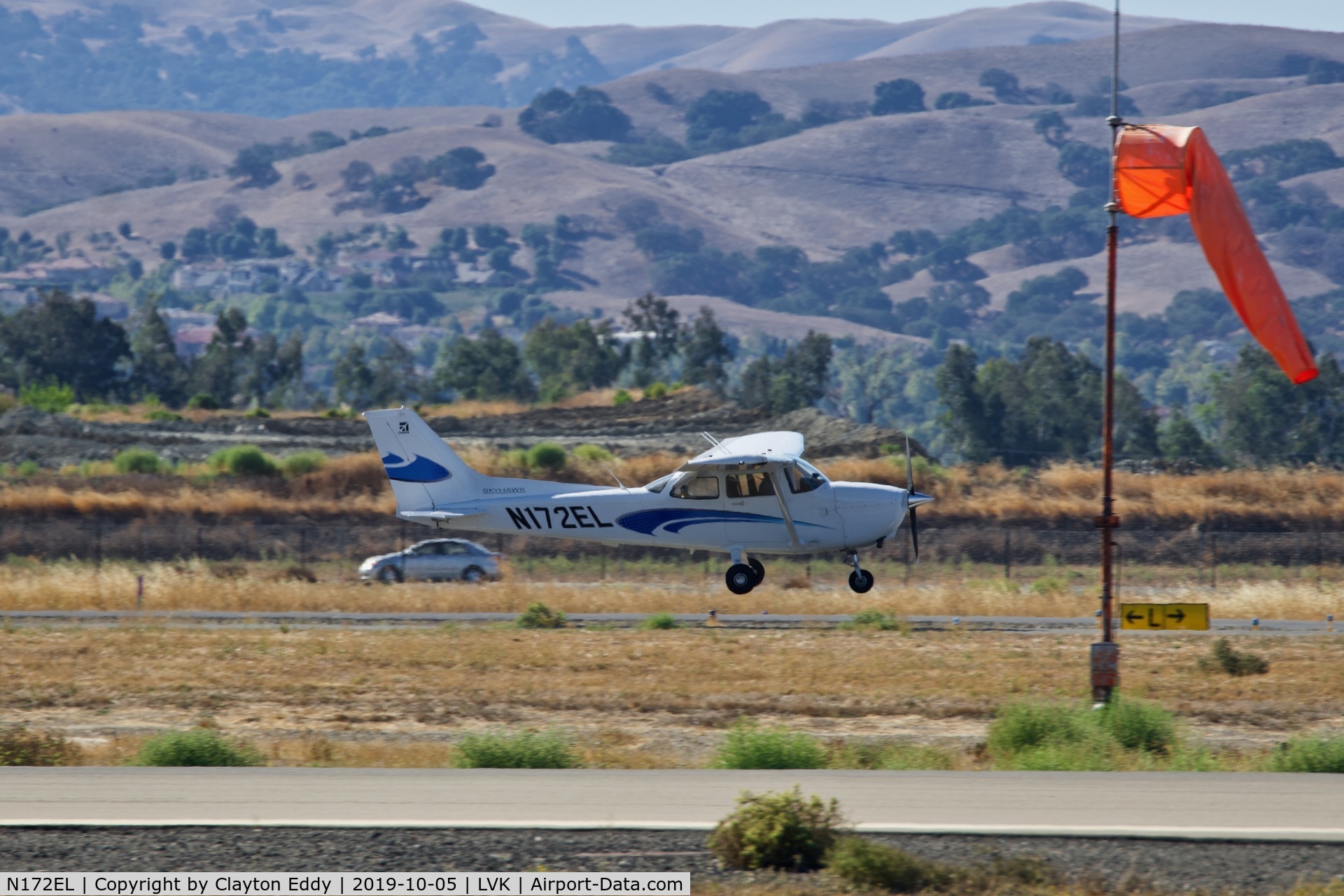 N172EL, 2018 Cessna 172S C/N 172S12188, Livermore airport California 2019.