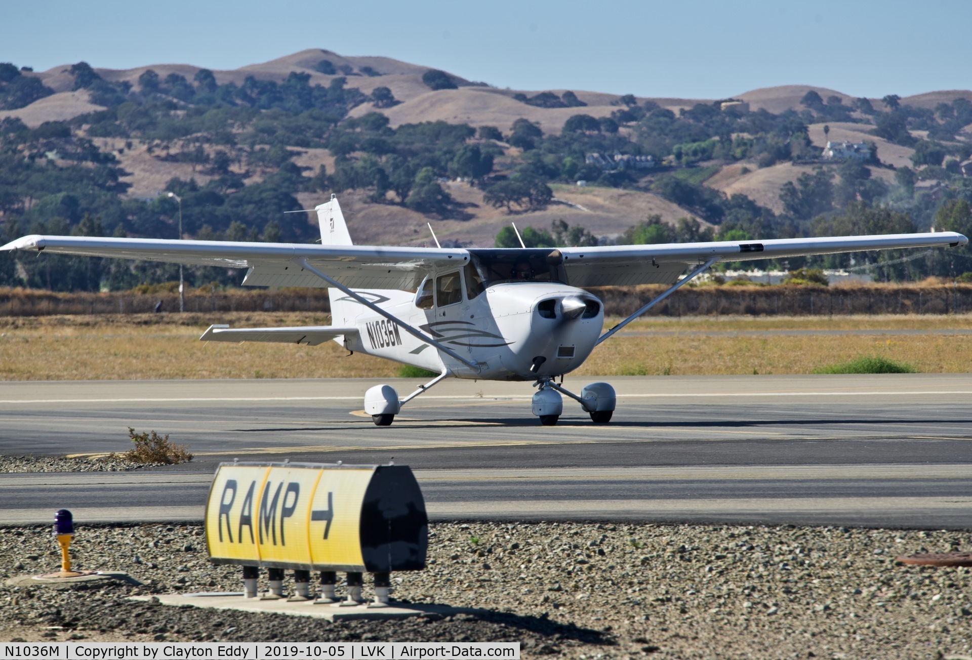 N1036M, 2007 Cessna 172S C/N 172S10599, Livermore airport California 2019.