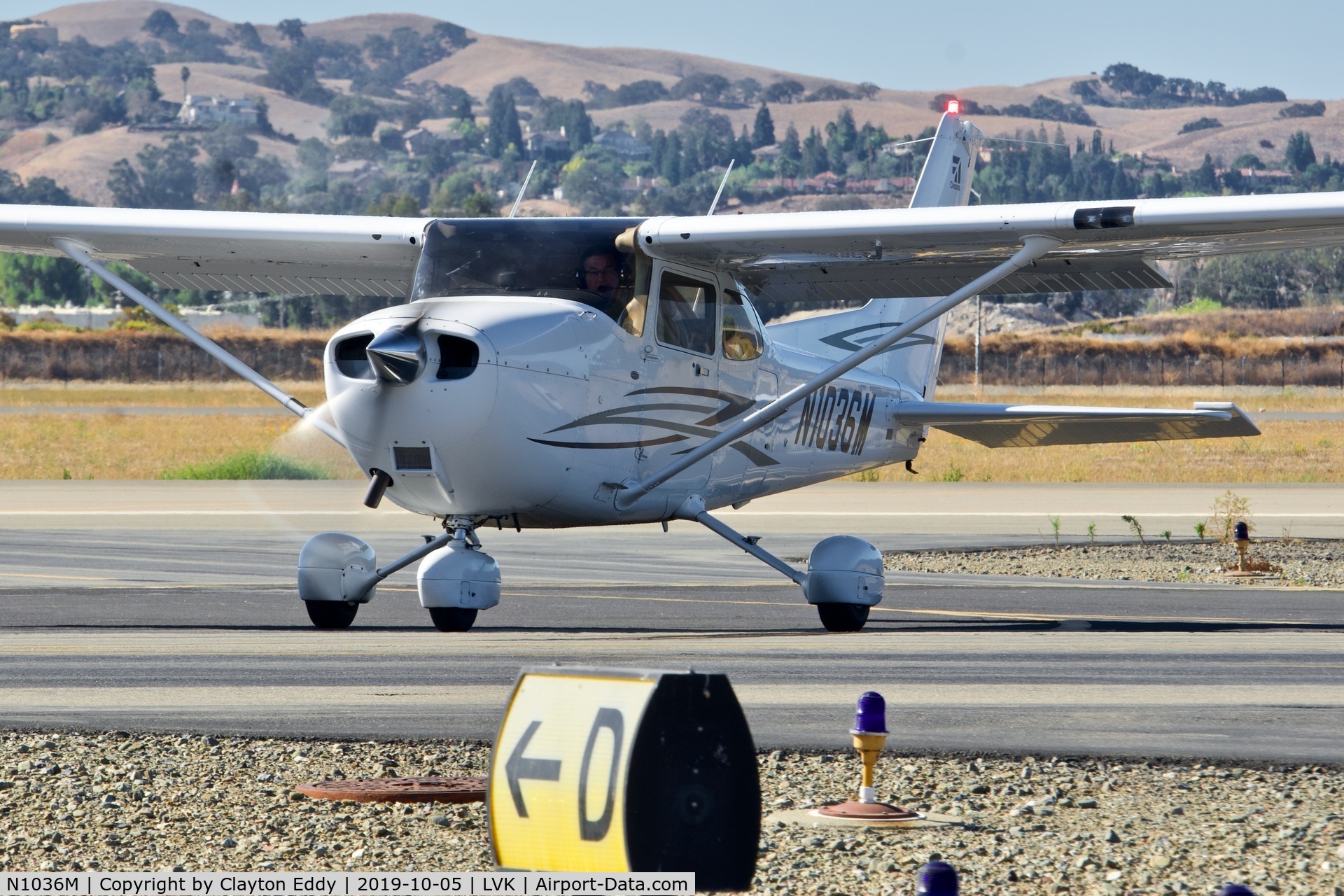 N1036M, 2007 Cessna 172S C/N 172S10599, Livermore airport California 2019.