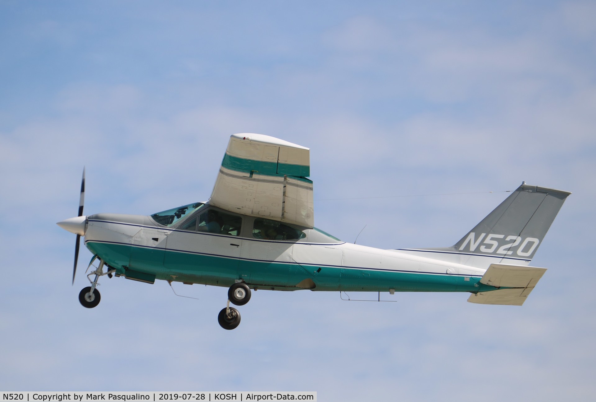 N520, Cessna 177RG Cardinal C/N 177RG1164, Cessna 177RG