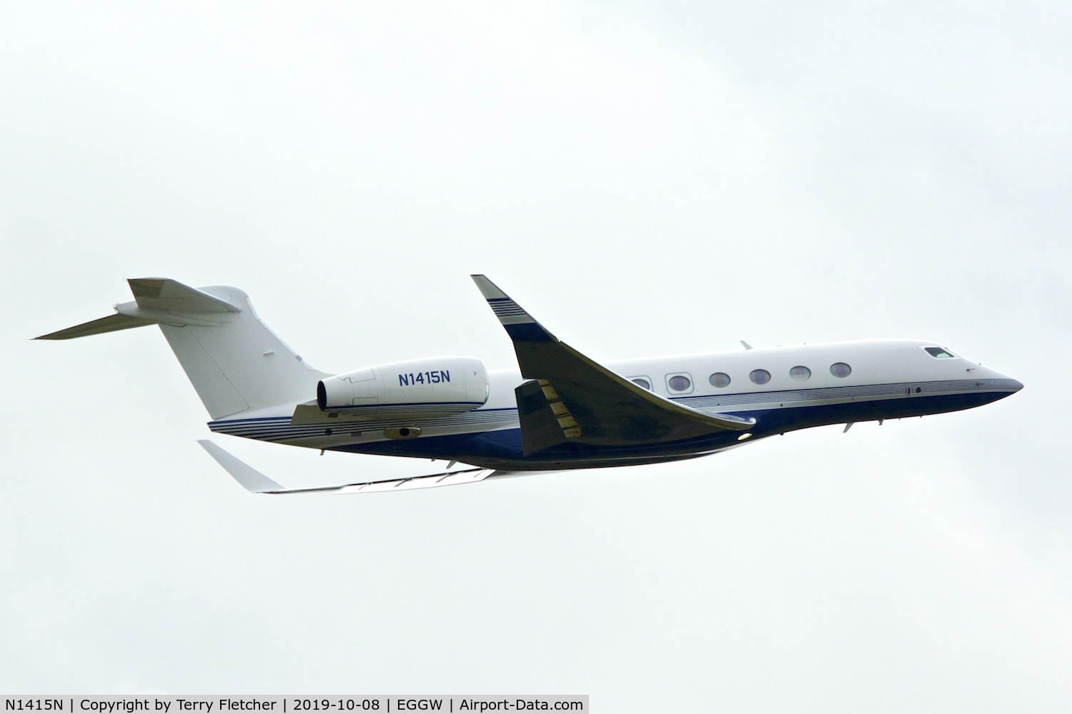 N1415N, 2015 Gulfstream G-VI (G650ER) C/N 6149, At Luton