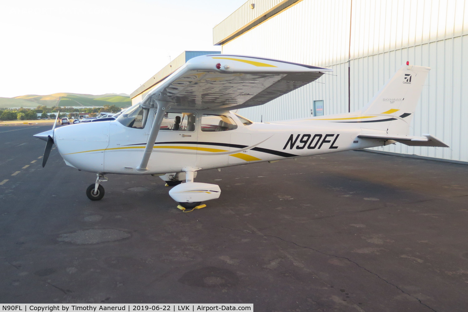 N90FL, 1998 Cessna 172R Skyhawk C/N 17280562, 1998 Cessna 172R Skyhawk, c/n: 17280562